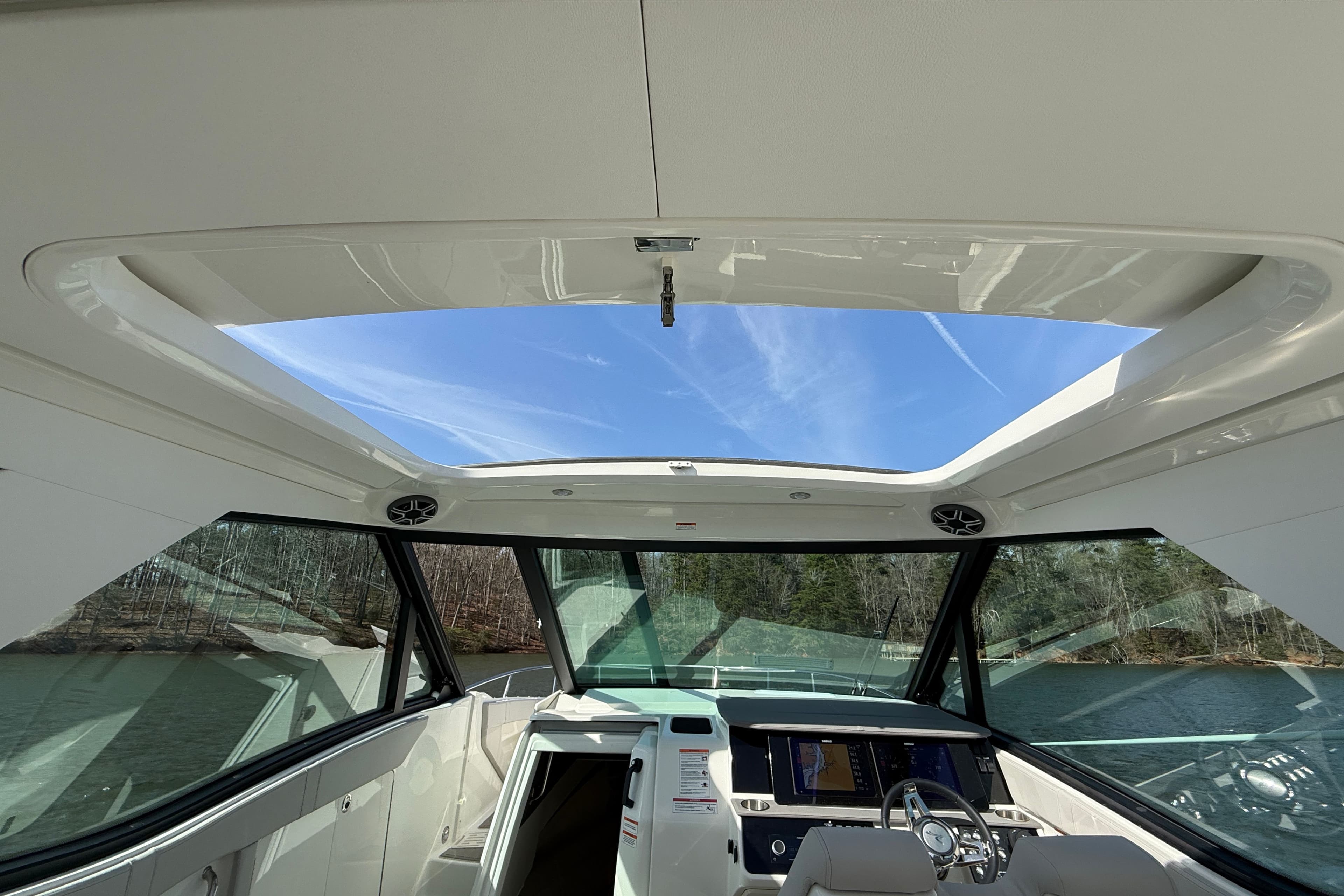 2026 Sea Ray Sundancer 320 - 22
