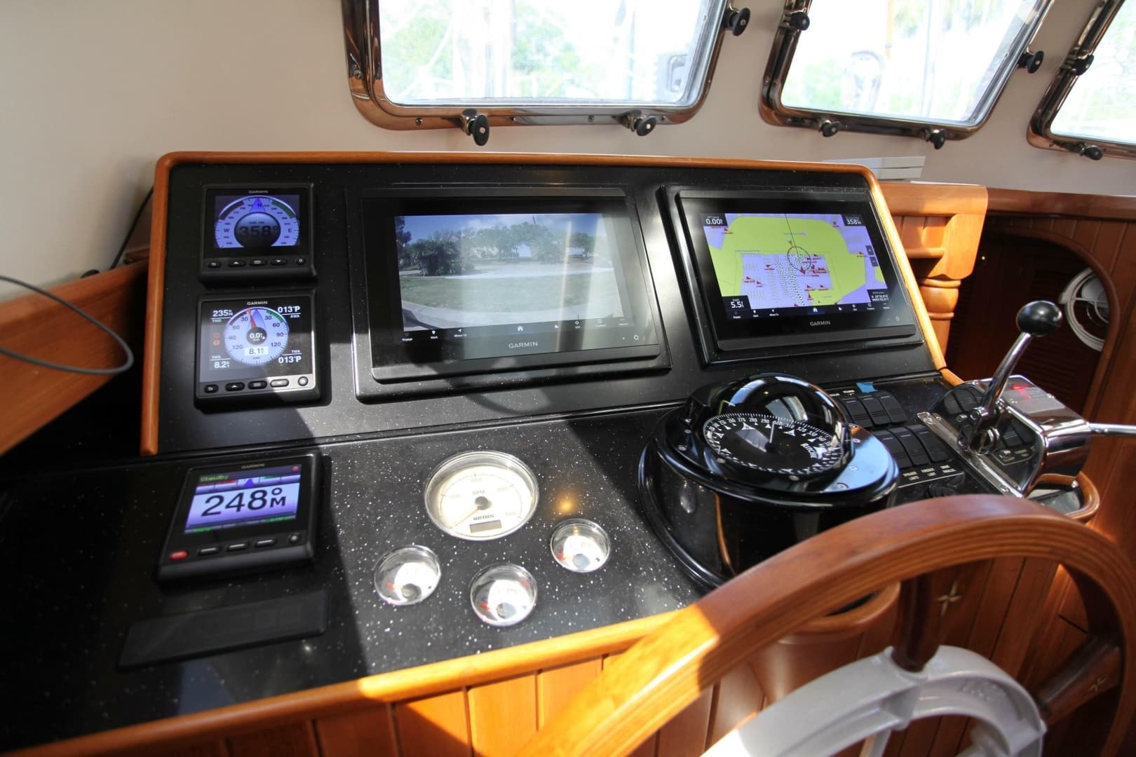 1997 Hampton 43 - Image 11