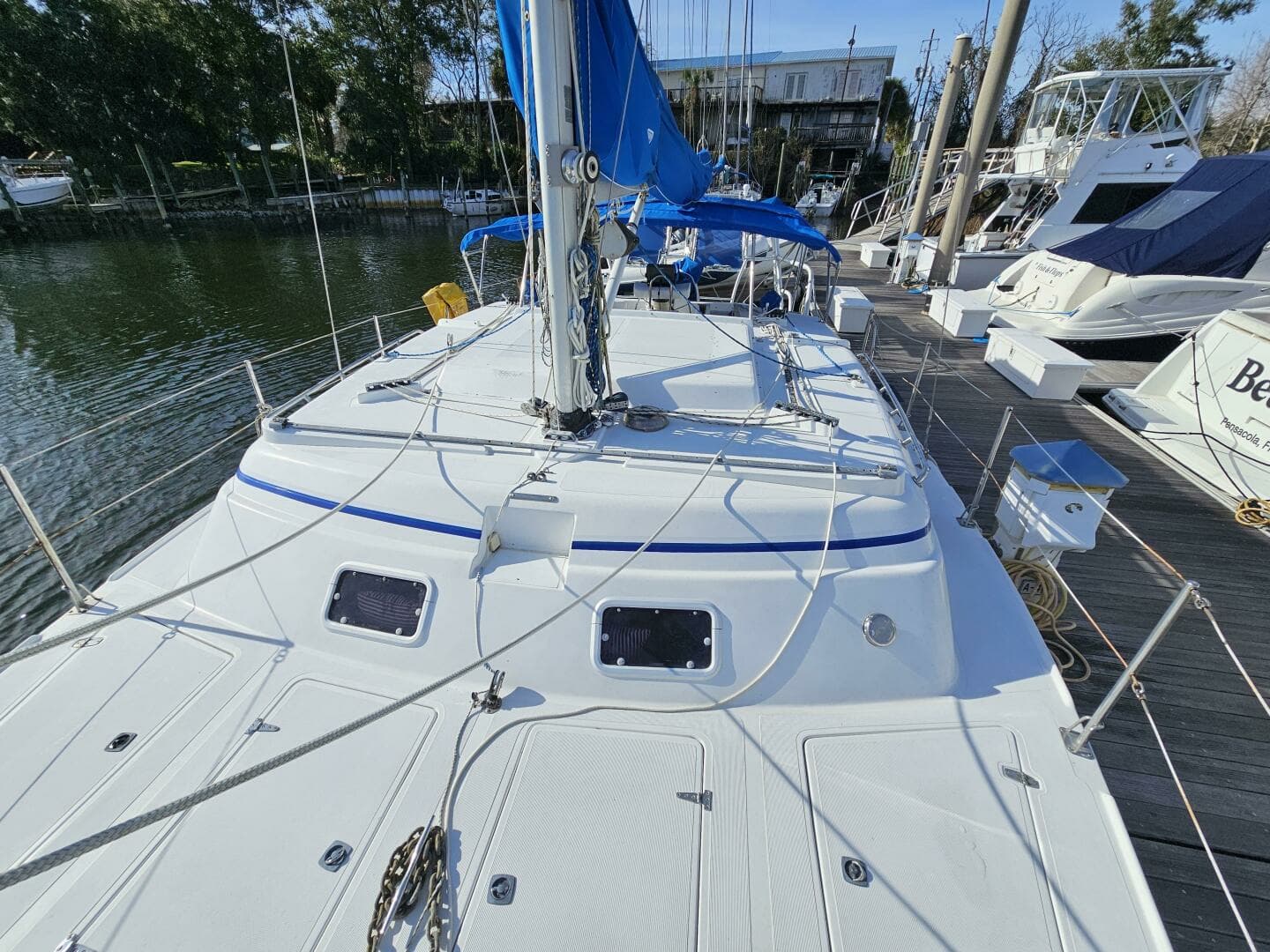 1992 Endeavour Catamaran 30 - Image 16