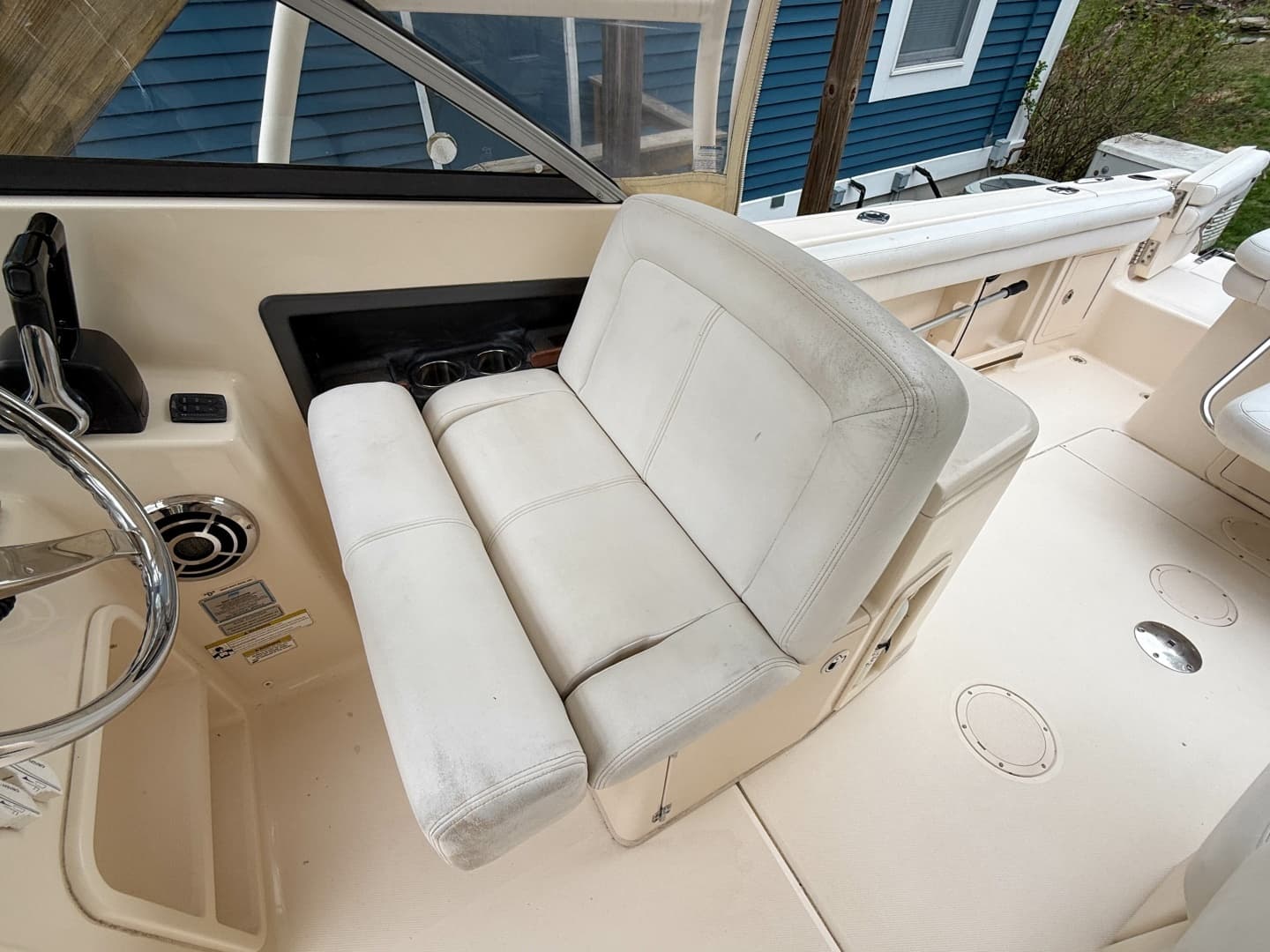 2015 Grady-White Freedom 275 - Image 30