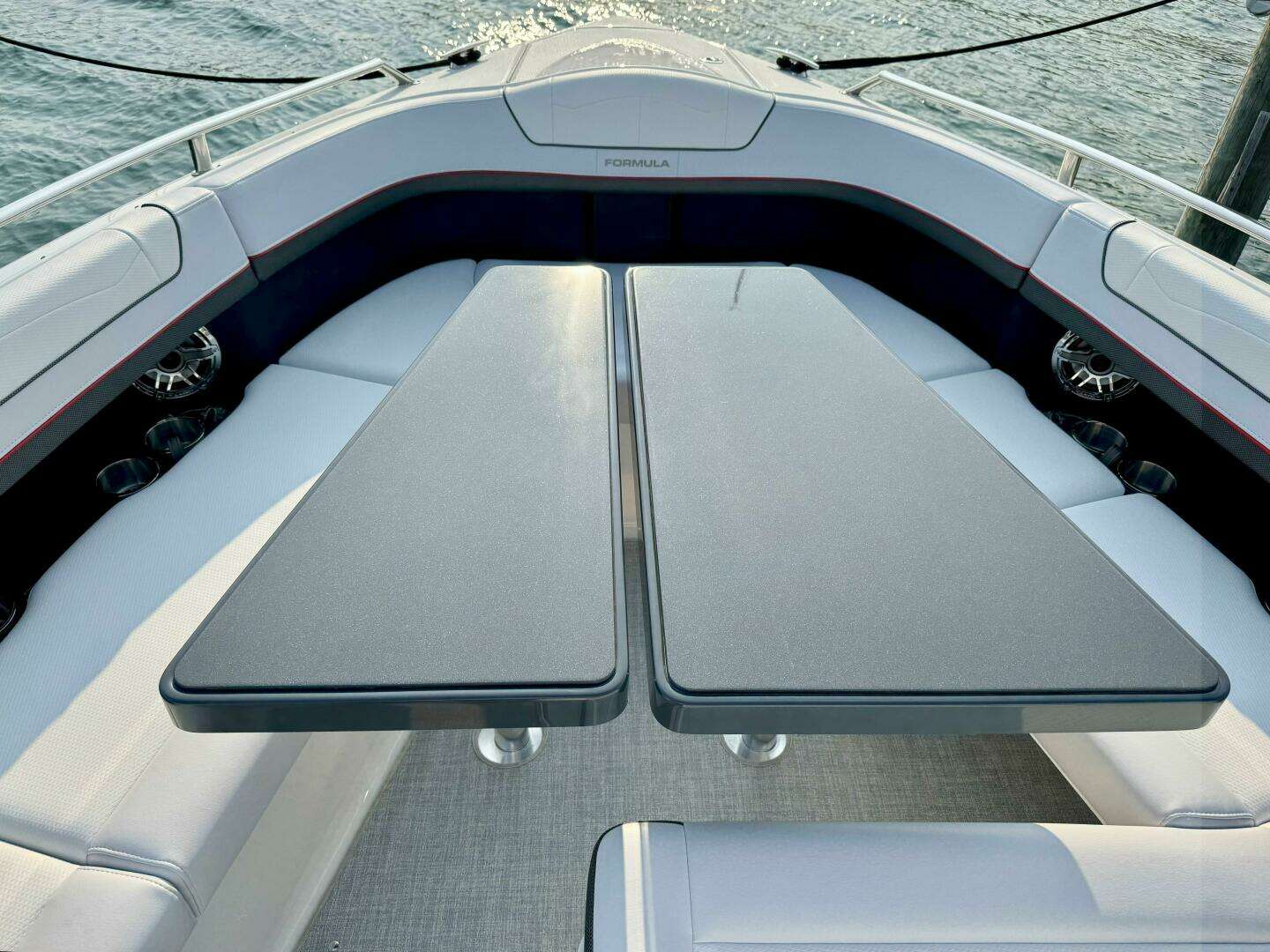 2024 Formula 350 Crossover Bowrider - Image 39