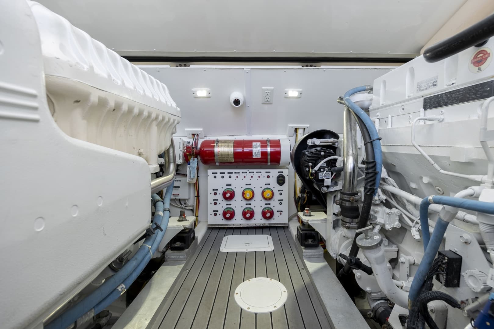 2019 Albemarle 410 Express Fisherman - Image 32