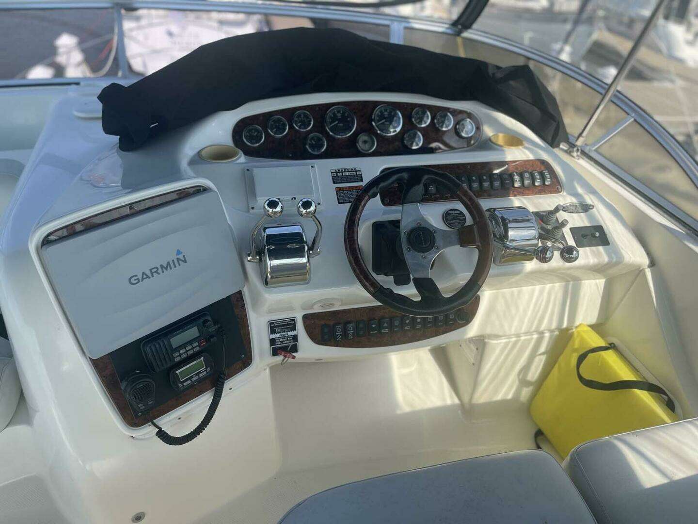 2006 Meridian 411 Sedan - Image 5