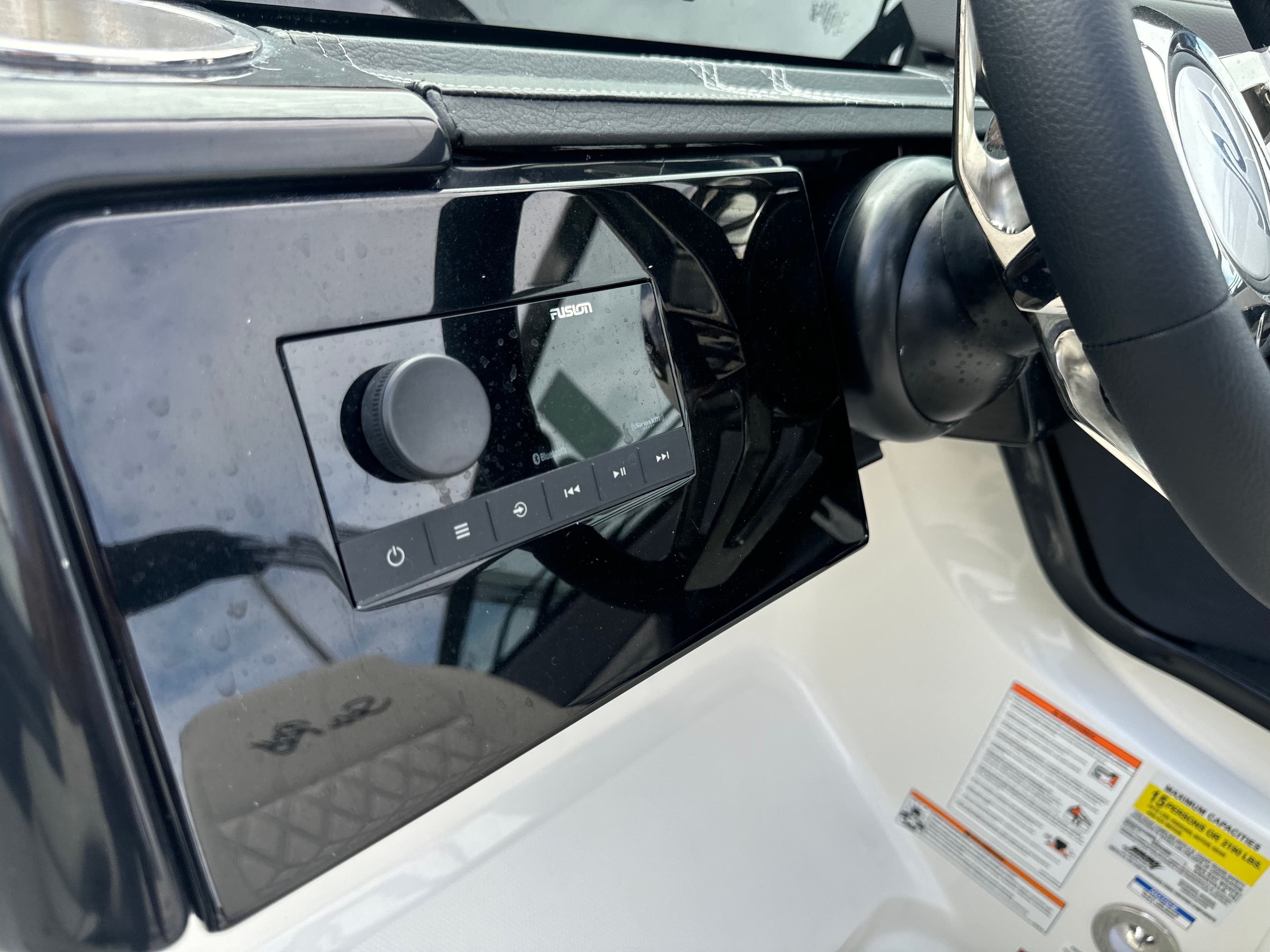 2026 Sea Ray SLX 260 Outboard - 14