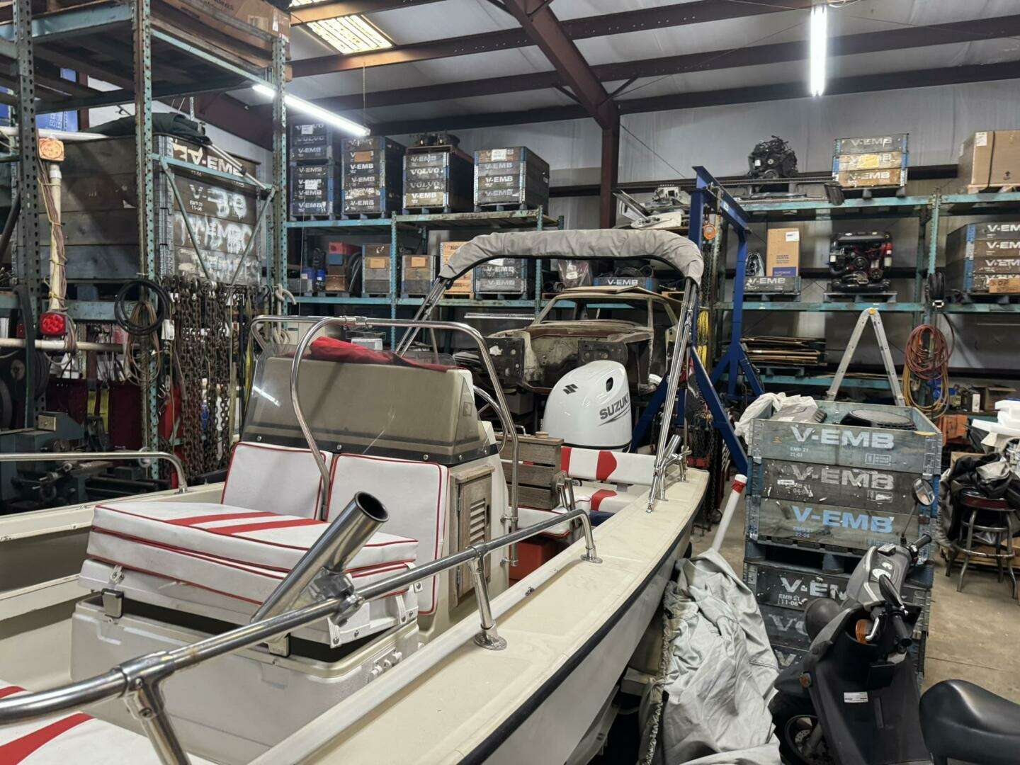 1988 Boston Whaler 17 Newport - Image 22