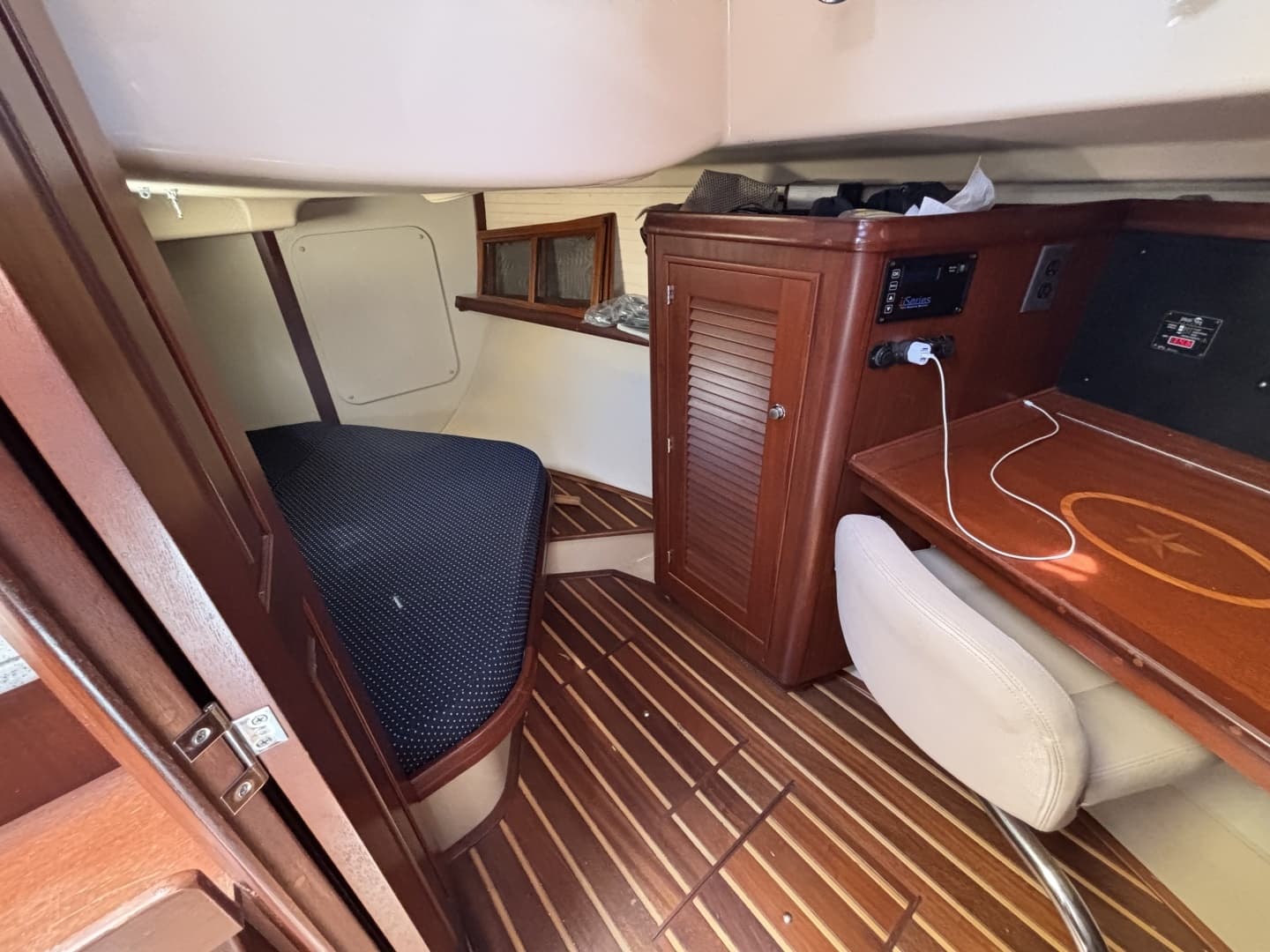 2015 Island Packet — - Image 29