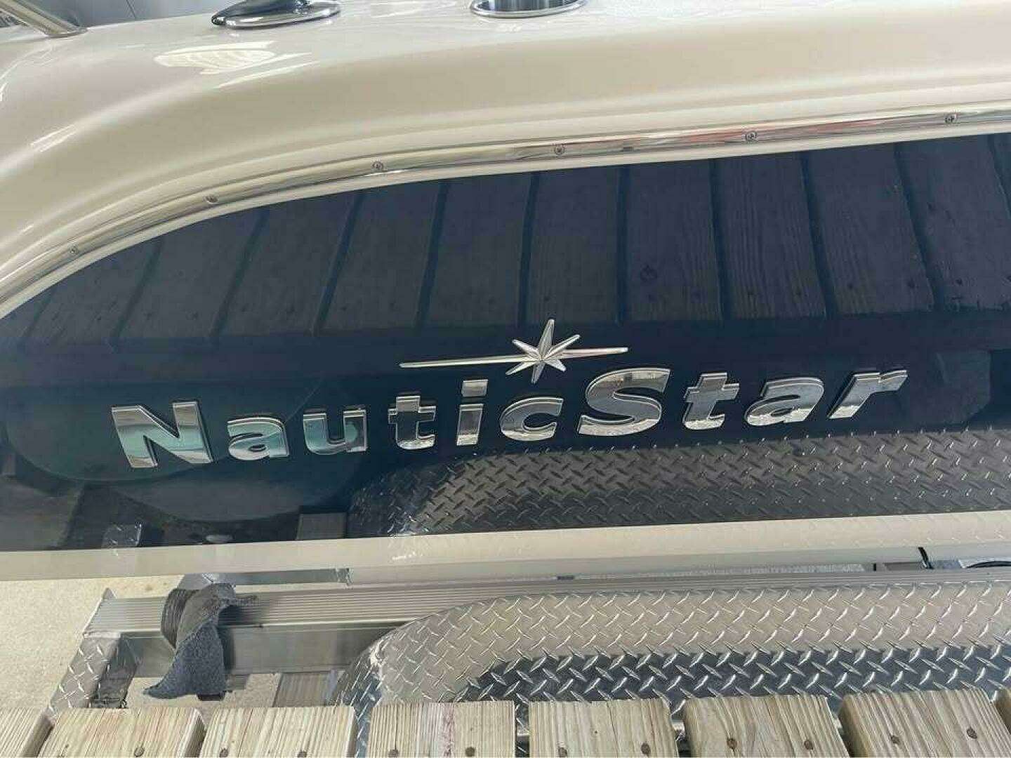2022 NauticStar 2102 Legacy - Image 19