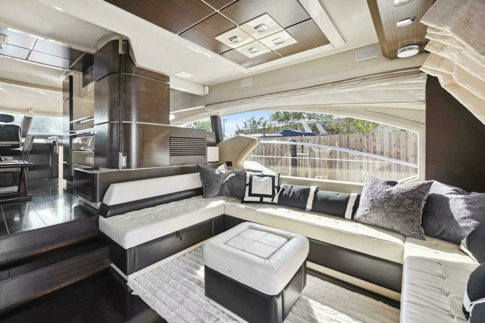 2013 Azimut 70 - Image 27