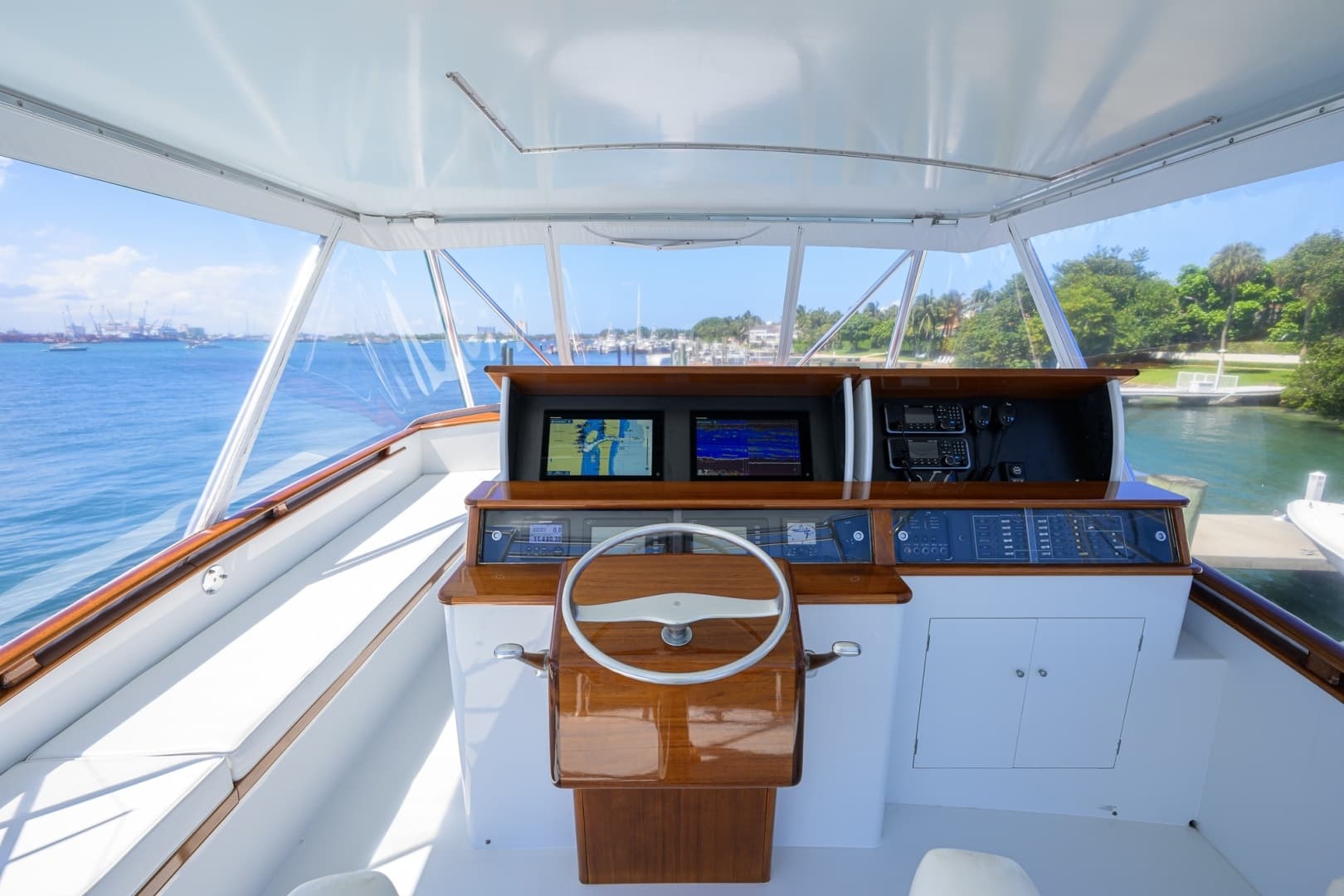 2001 Rybovich 60 Convertible - Image 21