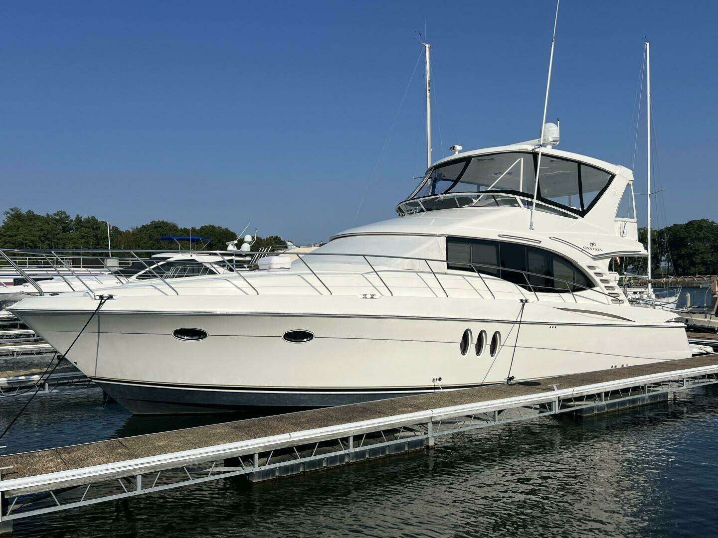 2008 Ovation 52 - Image 3