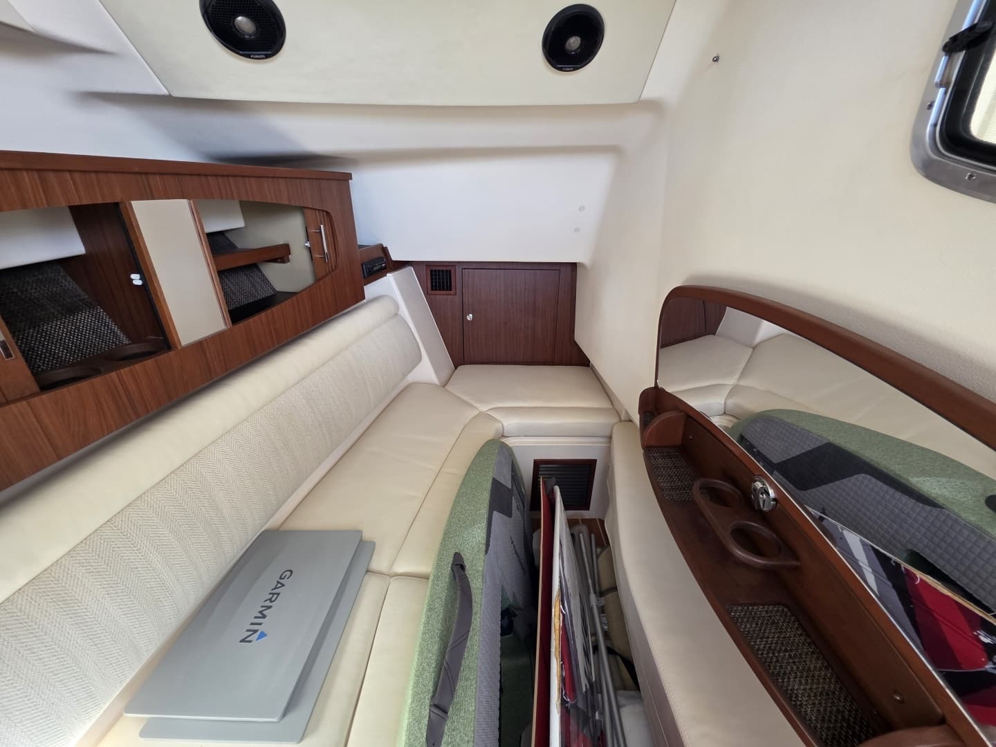 2019 Grady-White Freedom 375 - Image 23