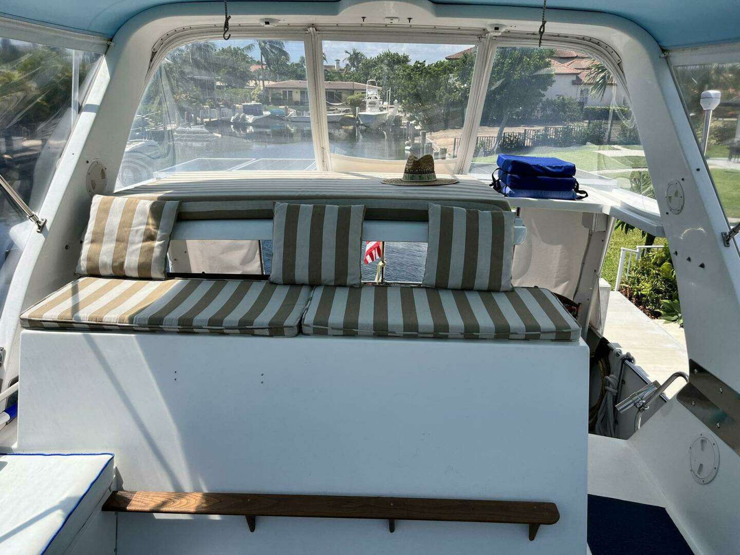 1987 Symbol 44 Sun Deck MK II - Image 30