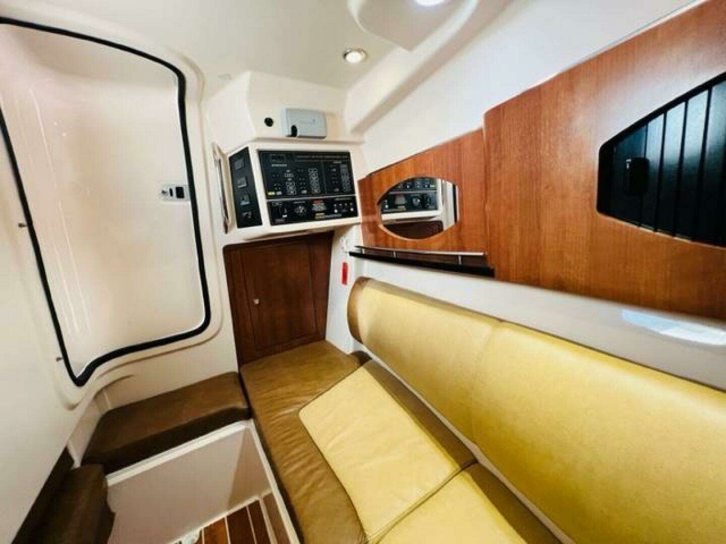 2014 Grady-White Freedom 335 - Image 45