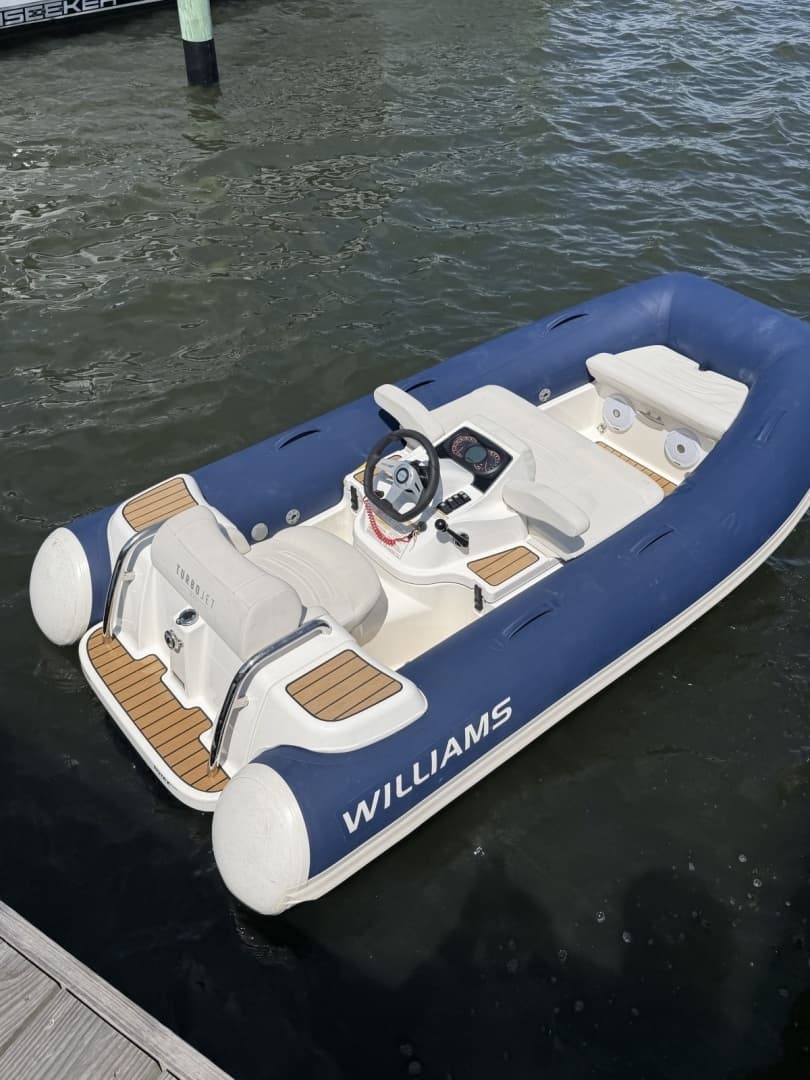 2022 Williams Jet Tenders TurboJet325 - Image 3