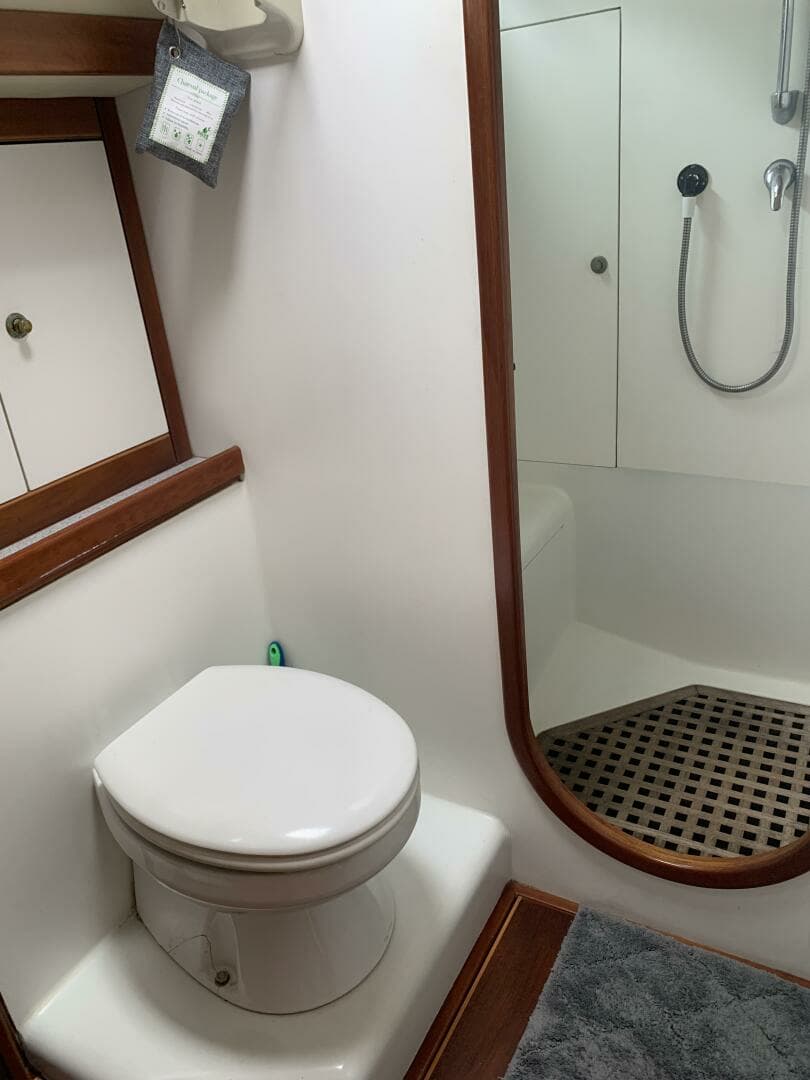 2004 ShearWater 45 - Image 29