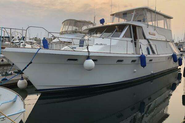 1985 Bayliner 4550 Motoryacht - Image 1