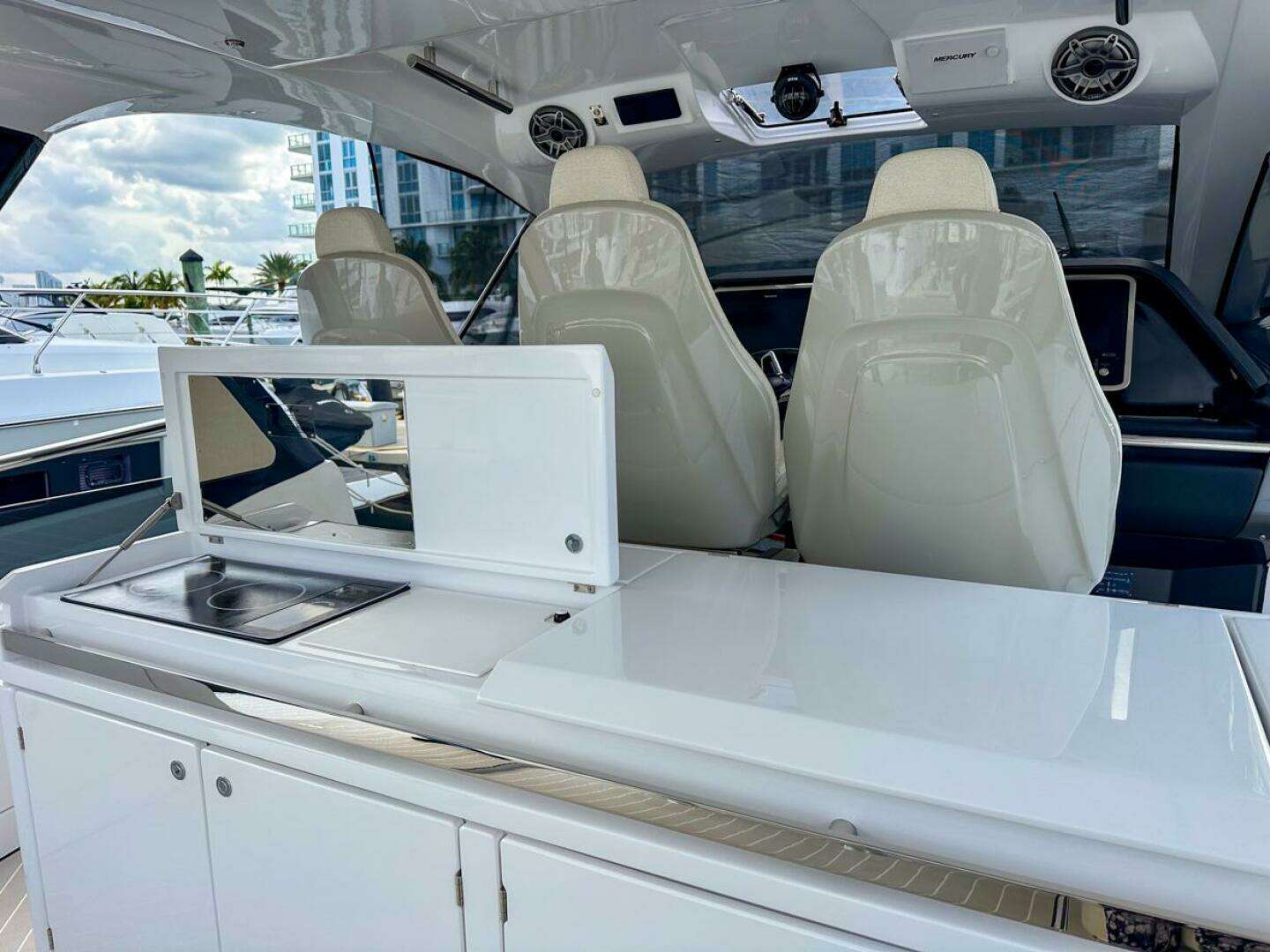 2023 Azimut Verve 47 - Image 14