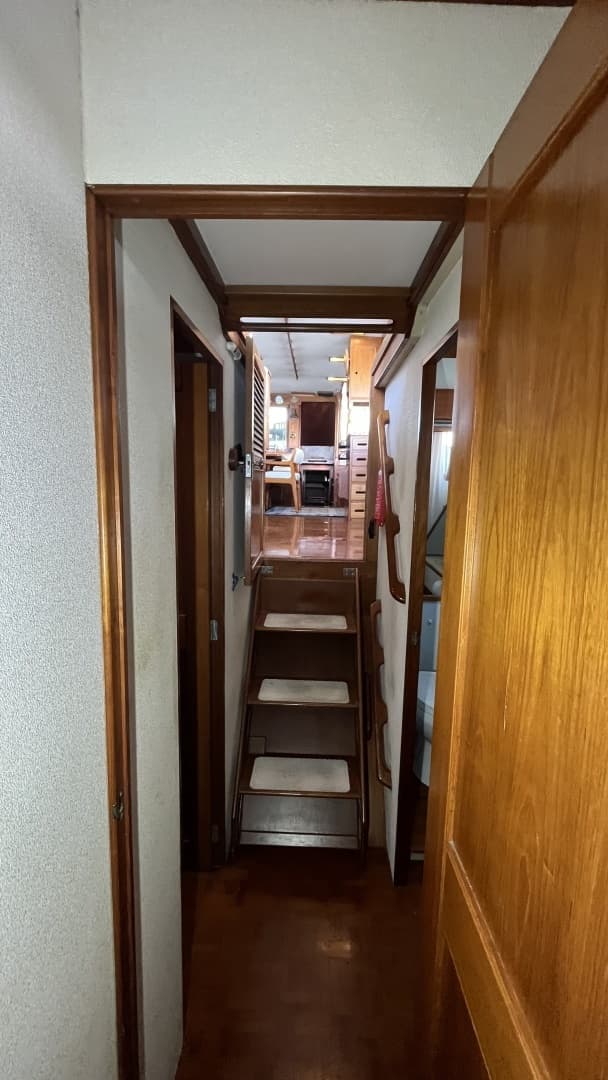 1987 Grand Banks 49 Motor Yacht - Image 46