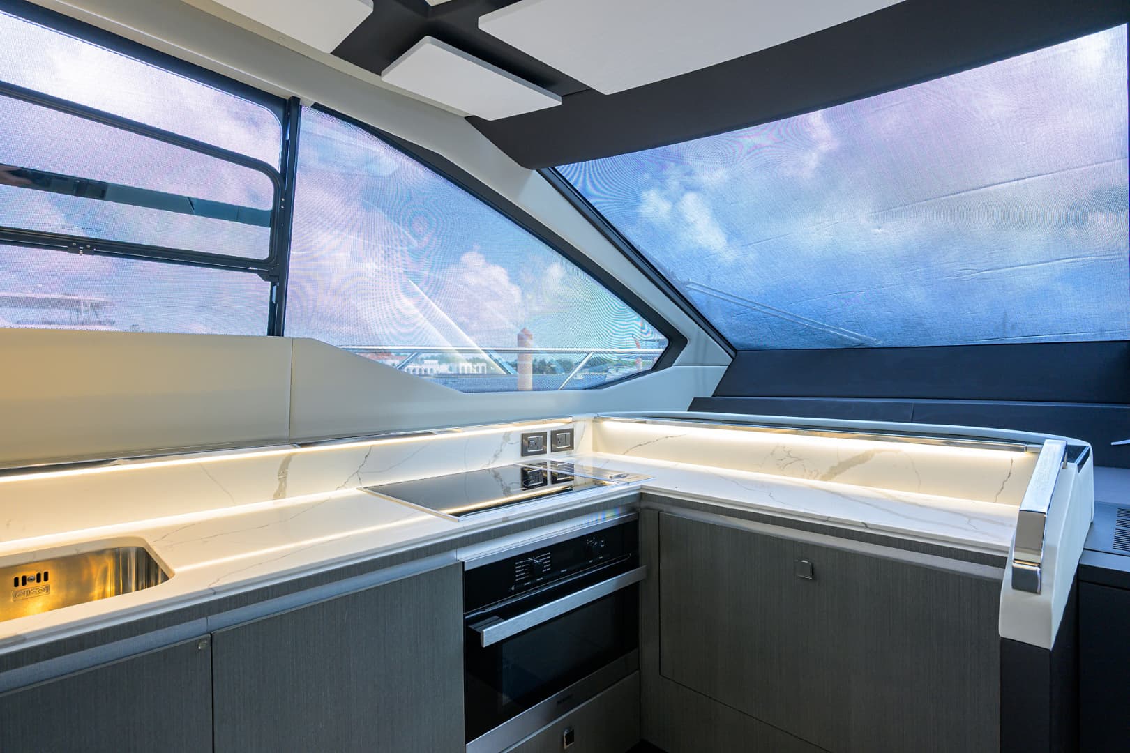 2019 Azimut S7 - Image 85
