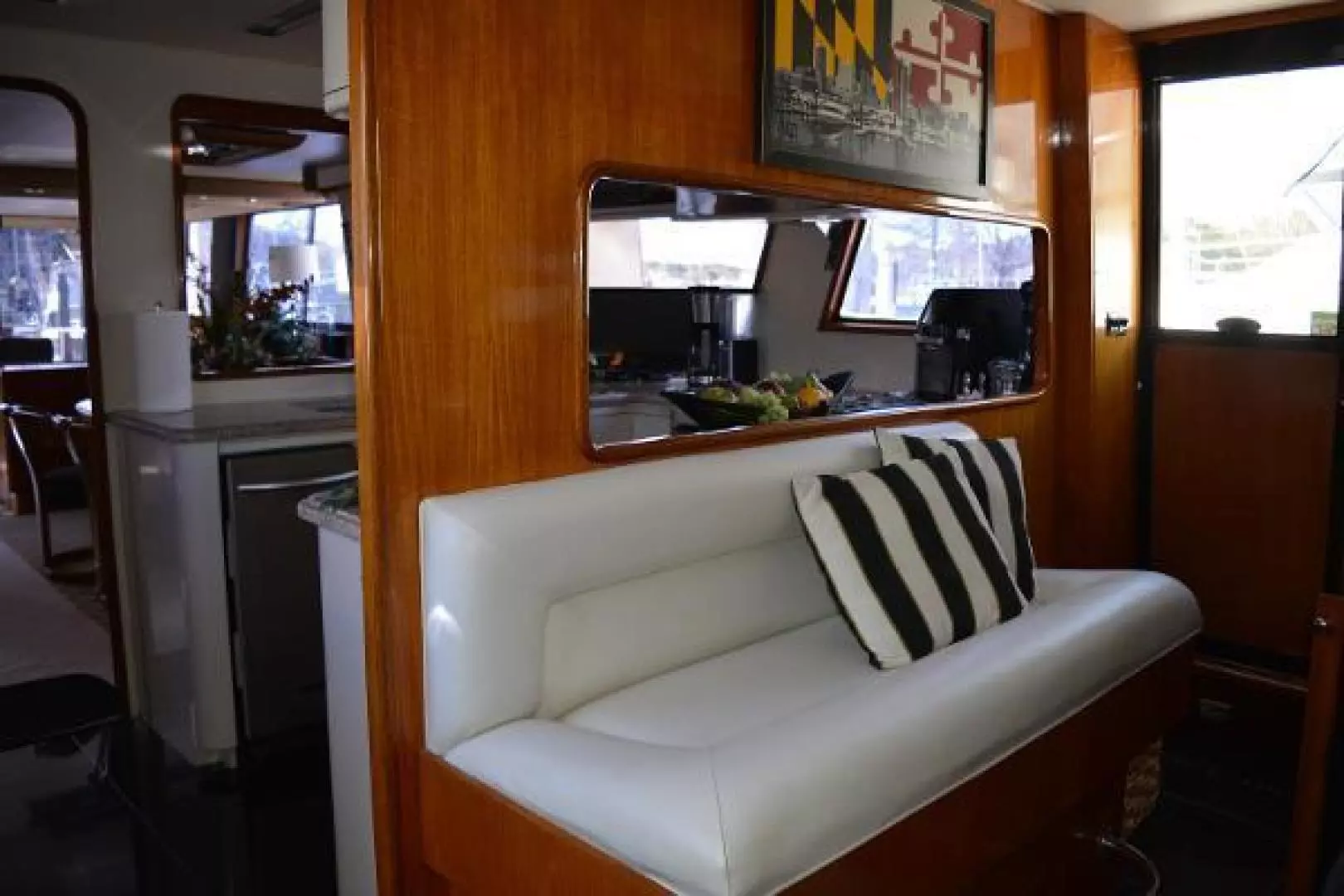 1989 Viking Motor Yacht - Image 40