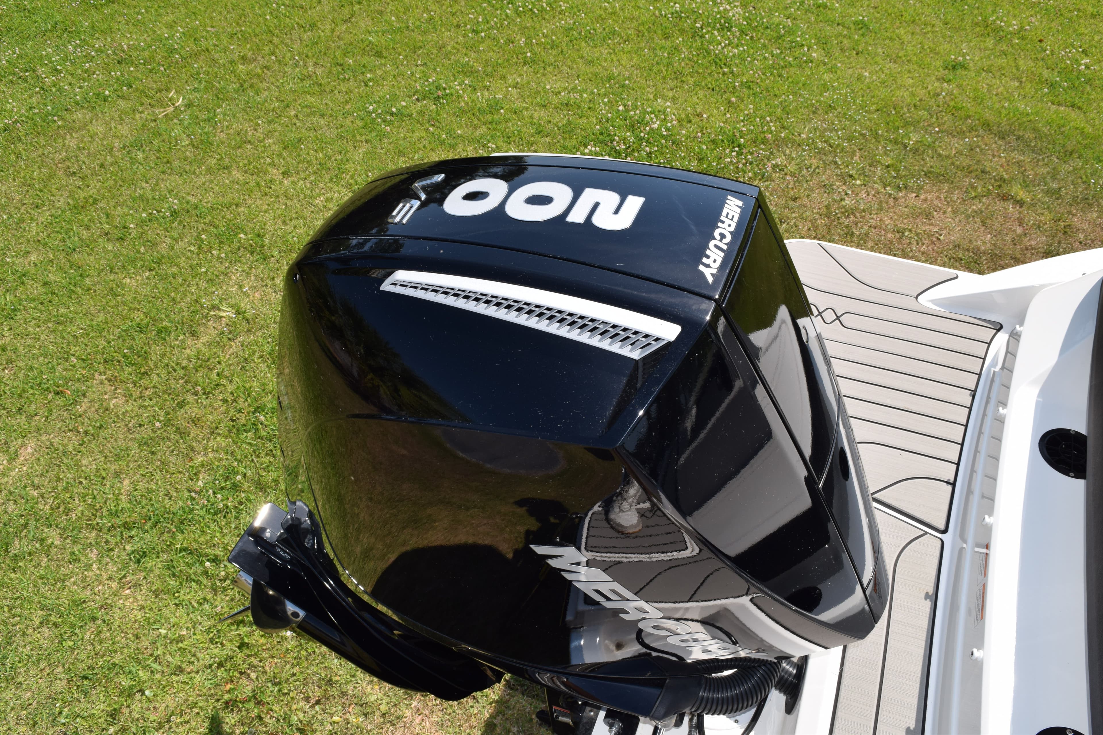 2026 Sea Ray SPX 210 Outboard - 3