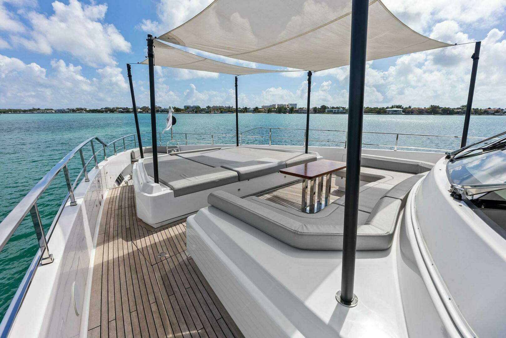2023 Custom Line 33 Navetta - Image 14