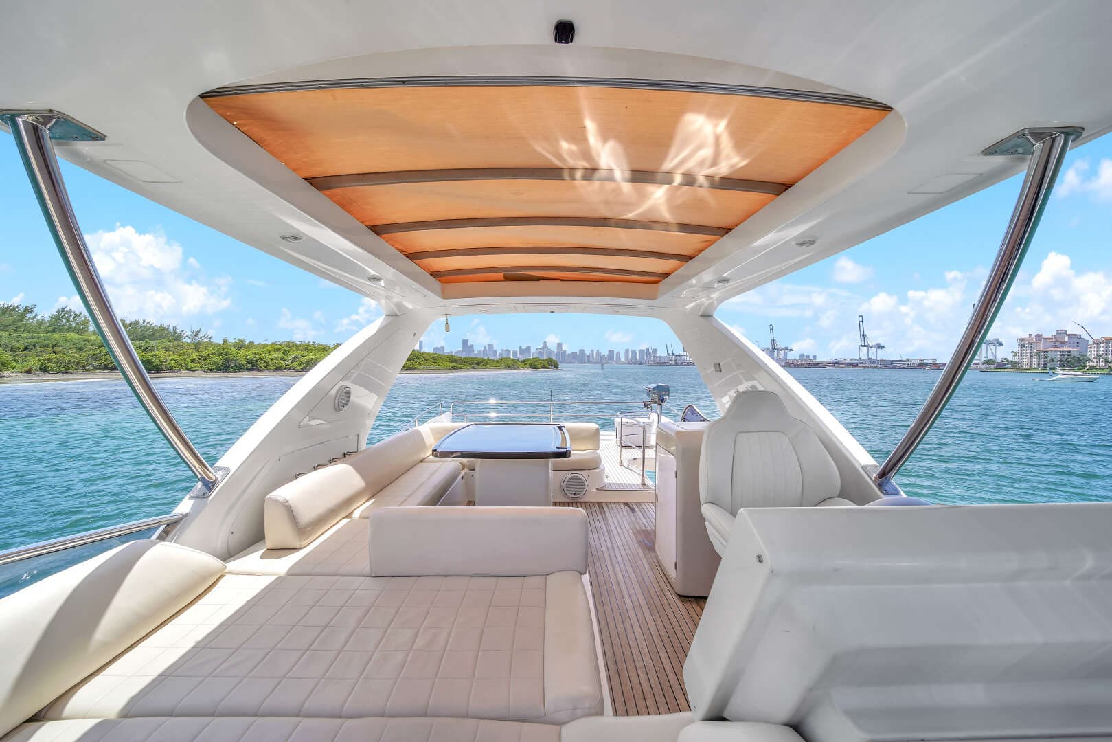 2012 Azimut 64 FLY - Image 38