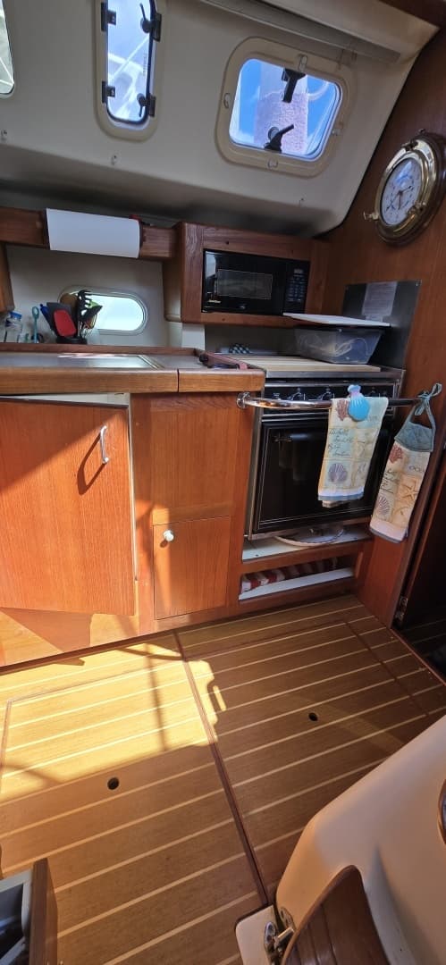 1998 Hunter 410 - Image 27