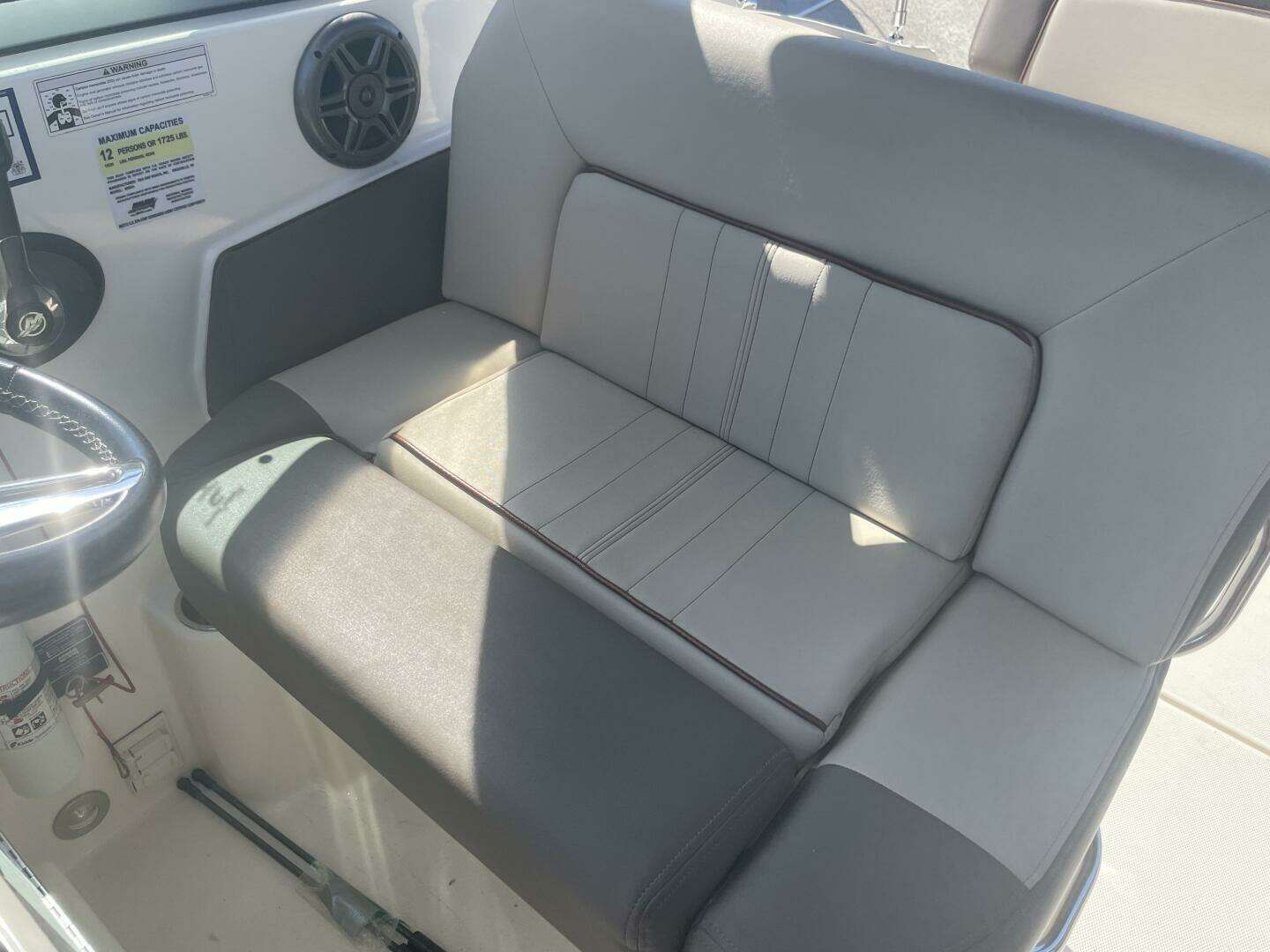 2015 Sea Ray 260 Sundancer - Image 19