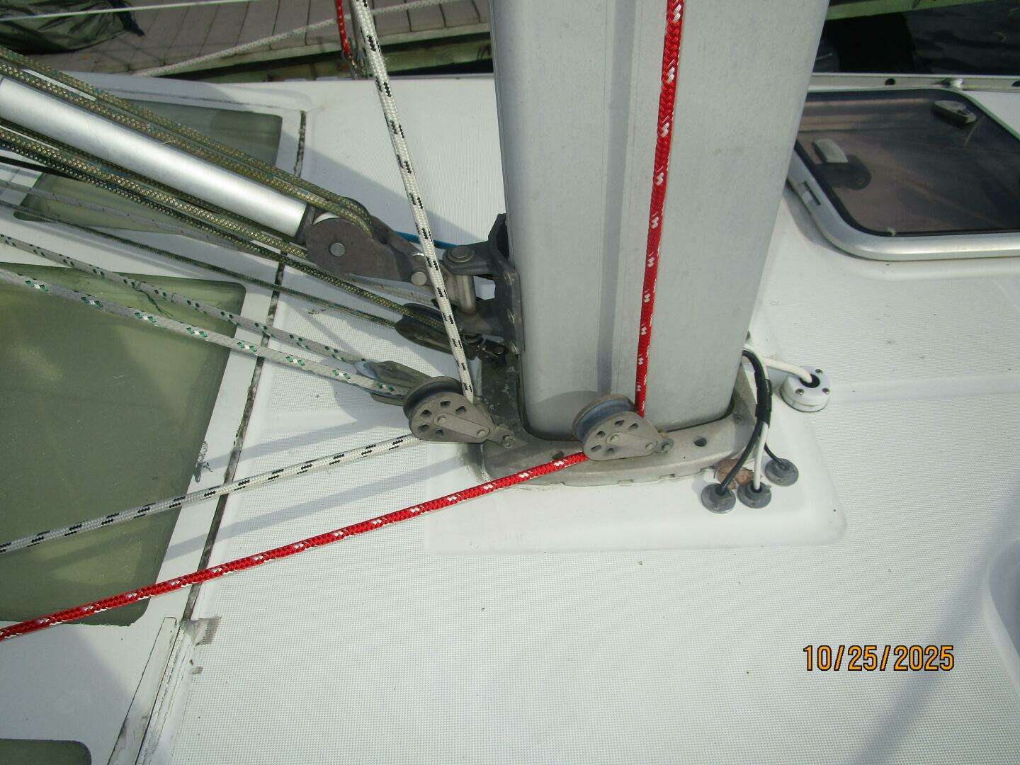 2007 Beneteau 373 - Image 19