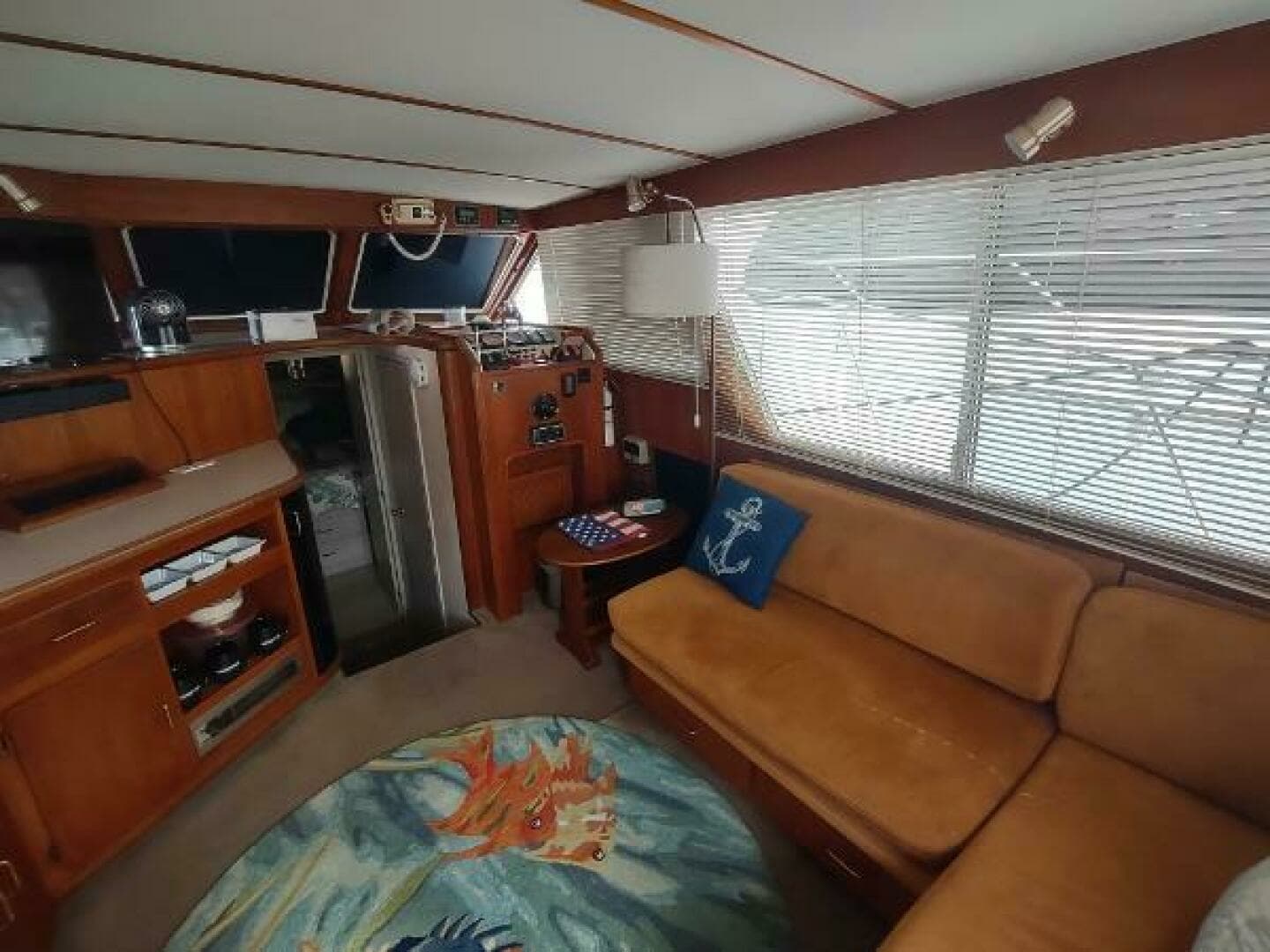 1988 Tollycraft 34 Sport Sedan - Image 3