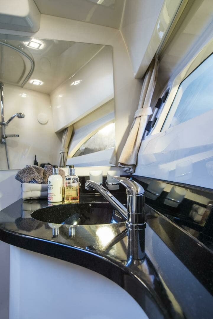 2026 Marex 310 Sun Cruiser - Image 20