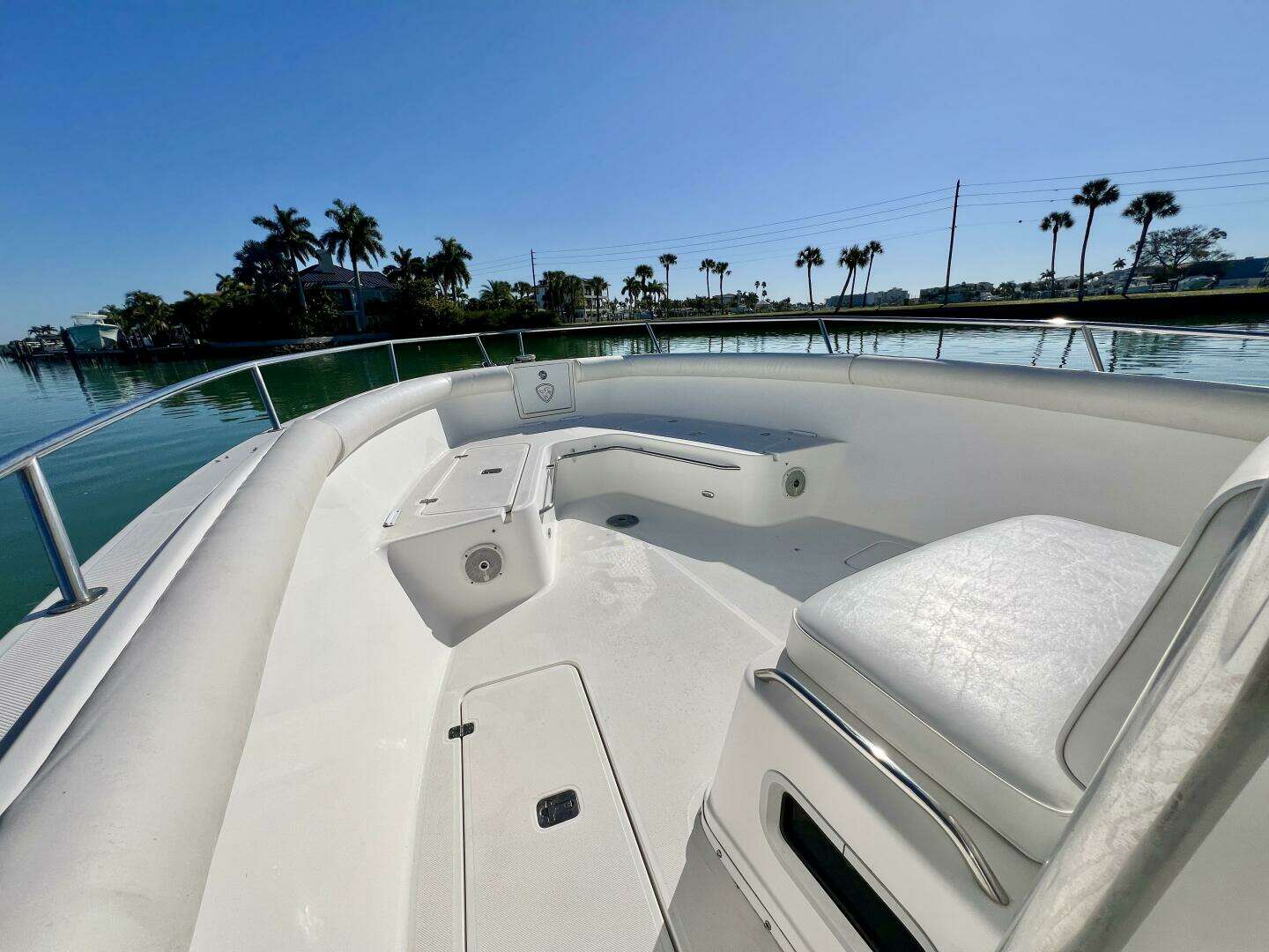 2005 Century 3200 Center Console - Image 22