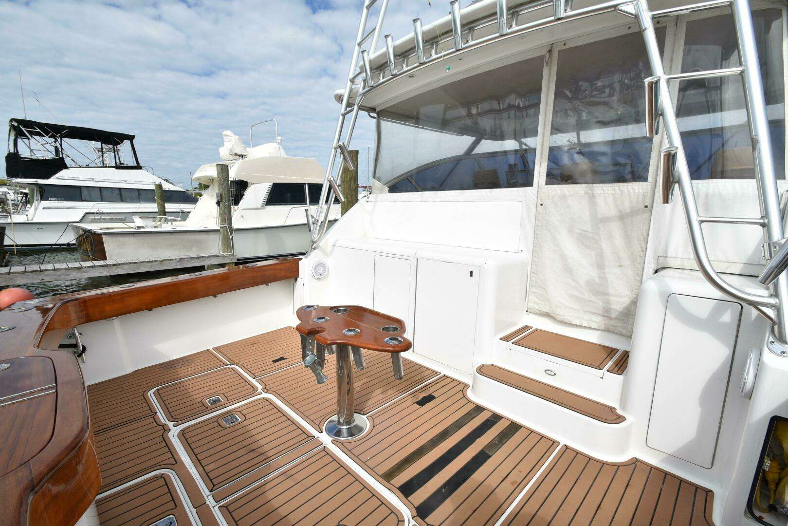 2003 Viking 45 Express - Image 47