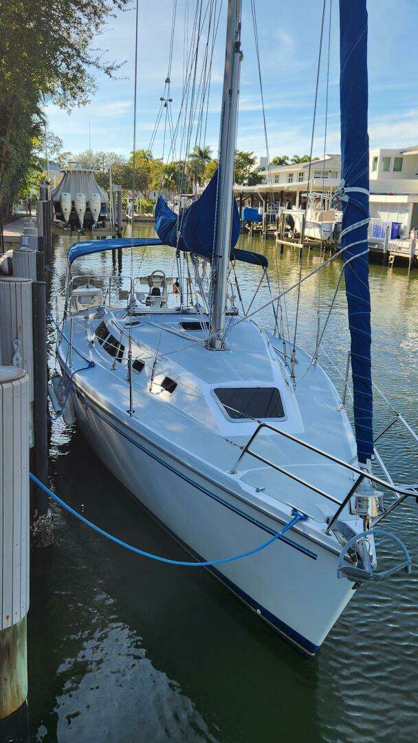 1995 Catalina 320 - Image 3