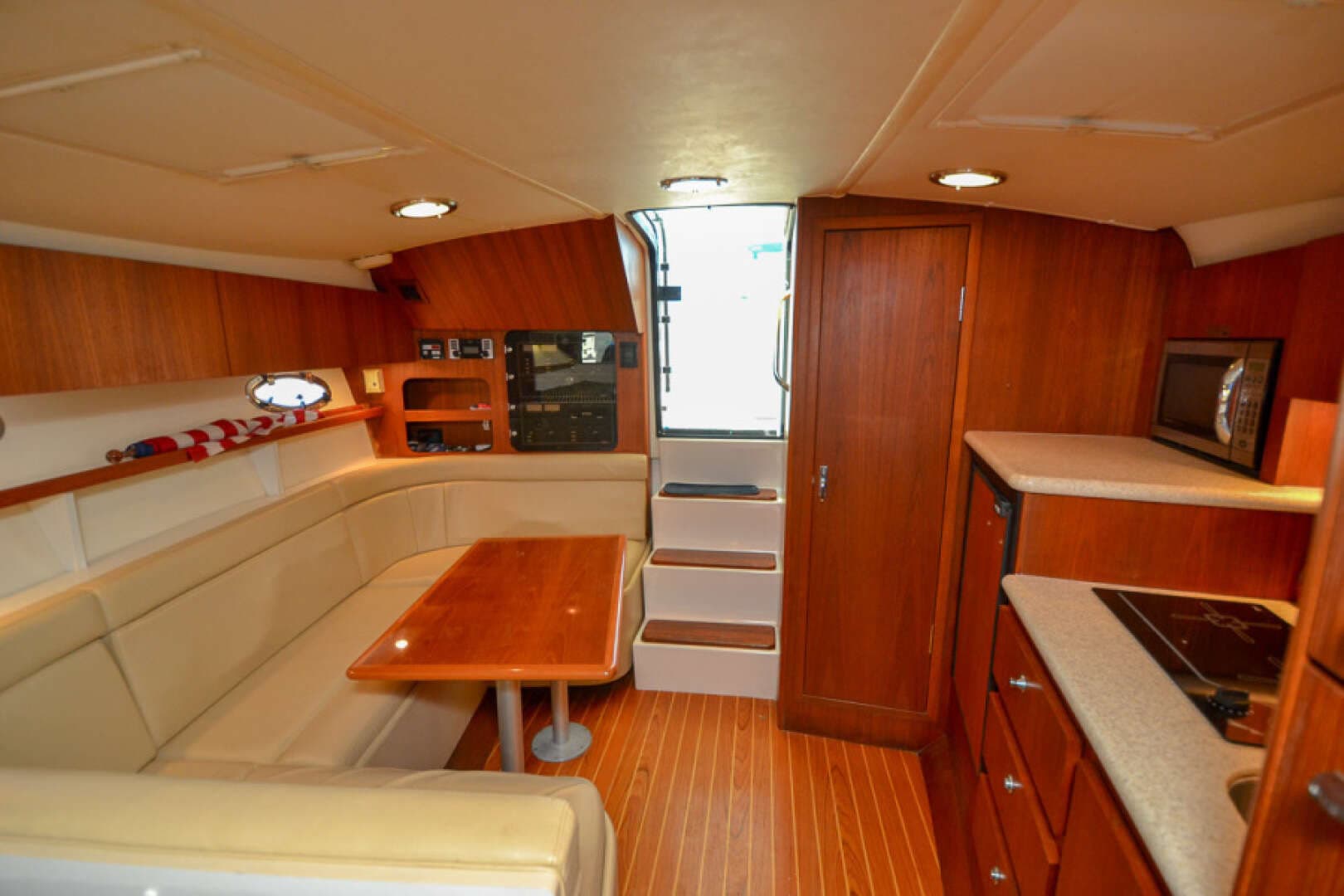 2003 Tiara Yachts 3100 Open LE - Image 16