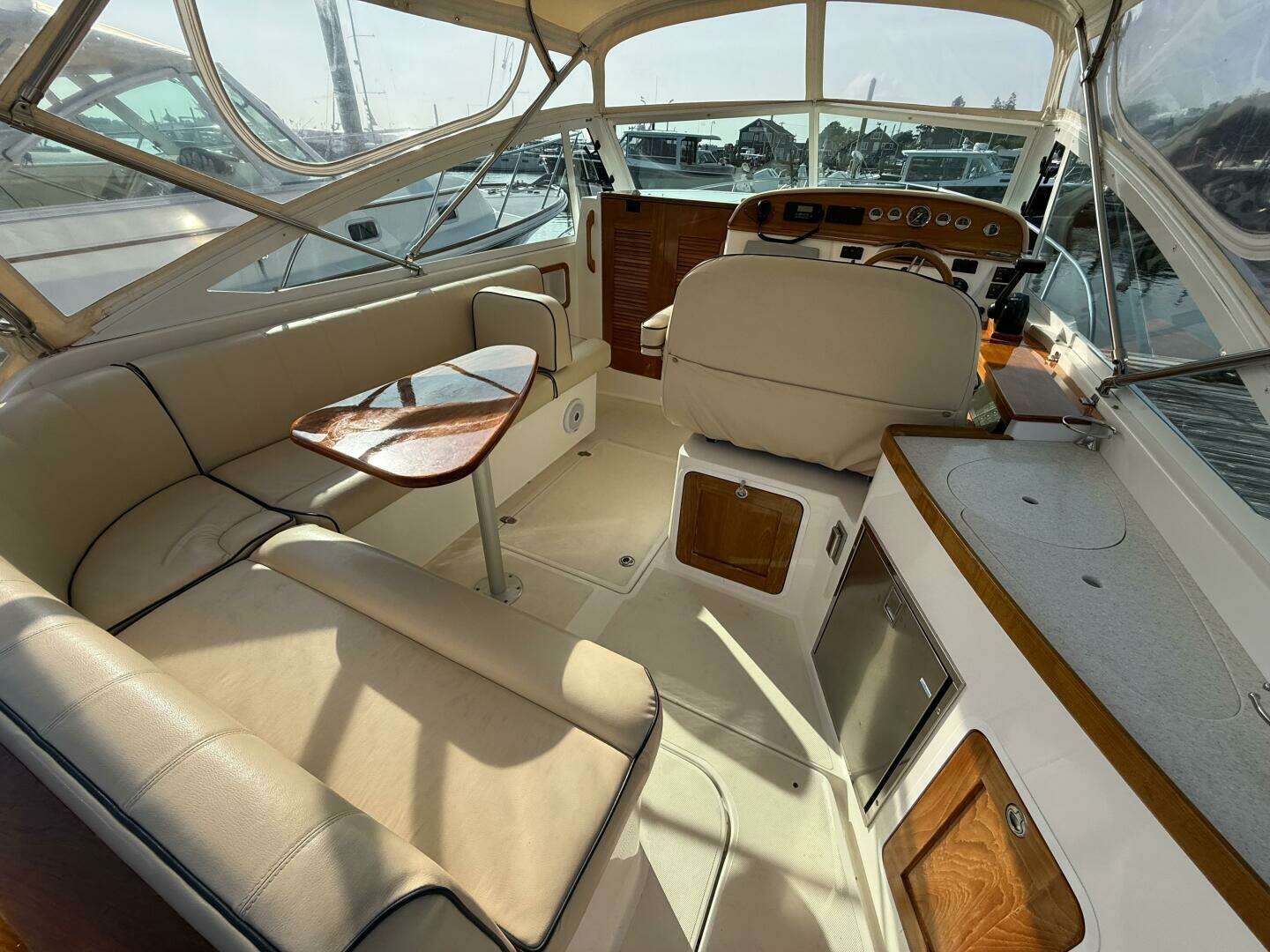 2009 Hunt Yachts Harrier 29 - Image 16