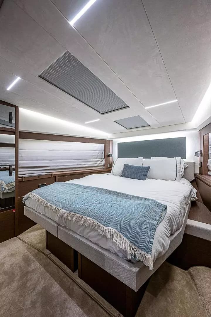 2022 Prestige 520 Fly - Image 34