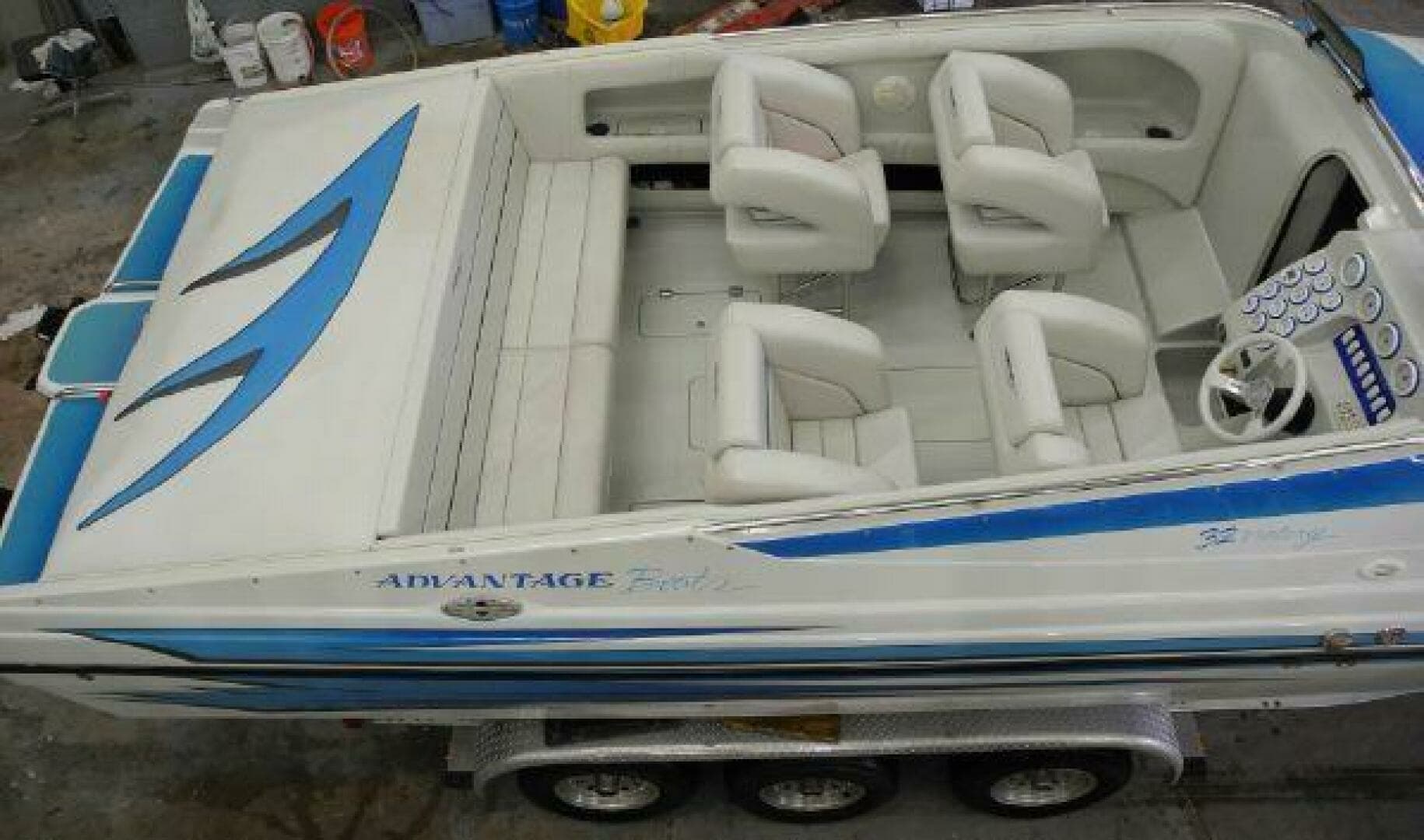 2002 Advantage — - Image 5