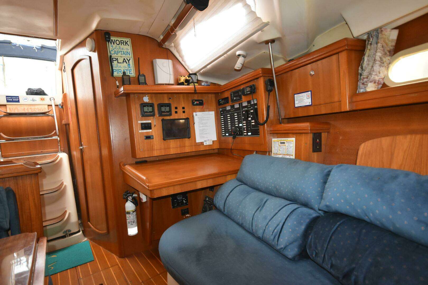 2003 Hunter 386 - Image 44