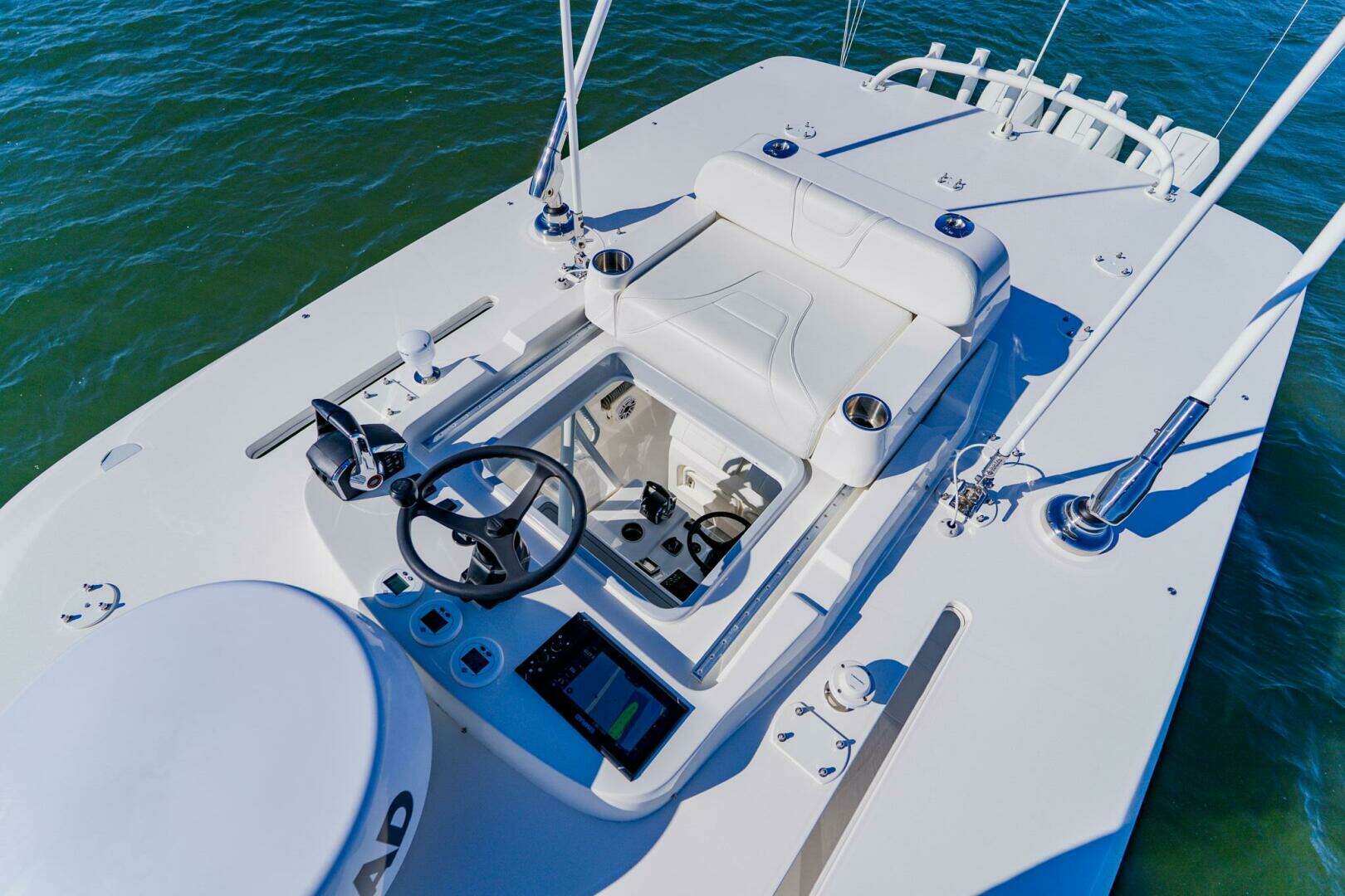 2025 SeaVee 370z - Image 50