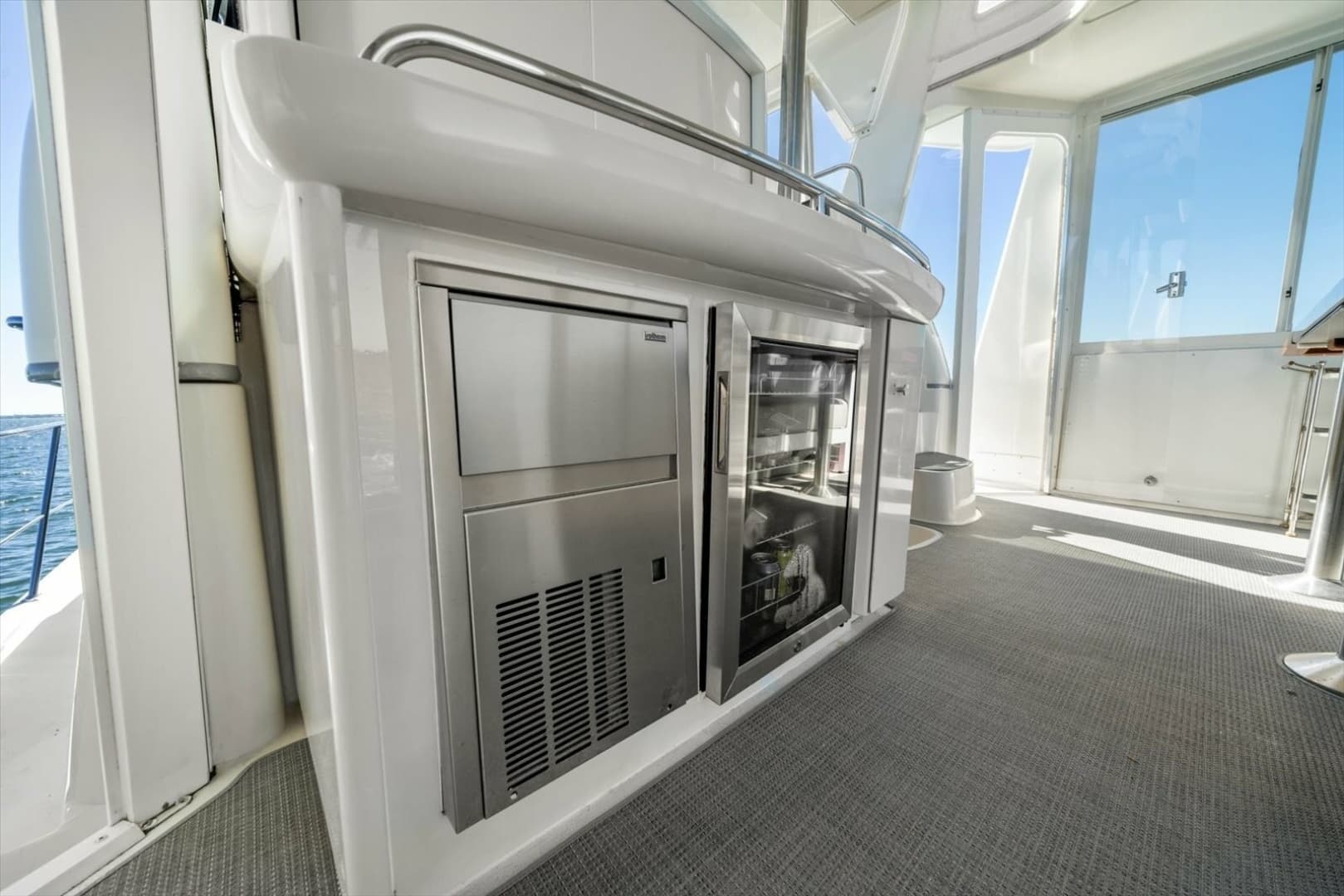 1998 Carver 455 Aft Cabin MY - Image 40