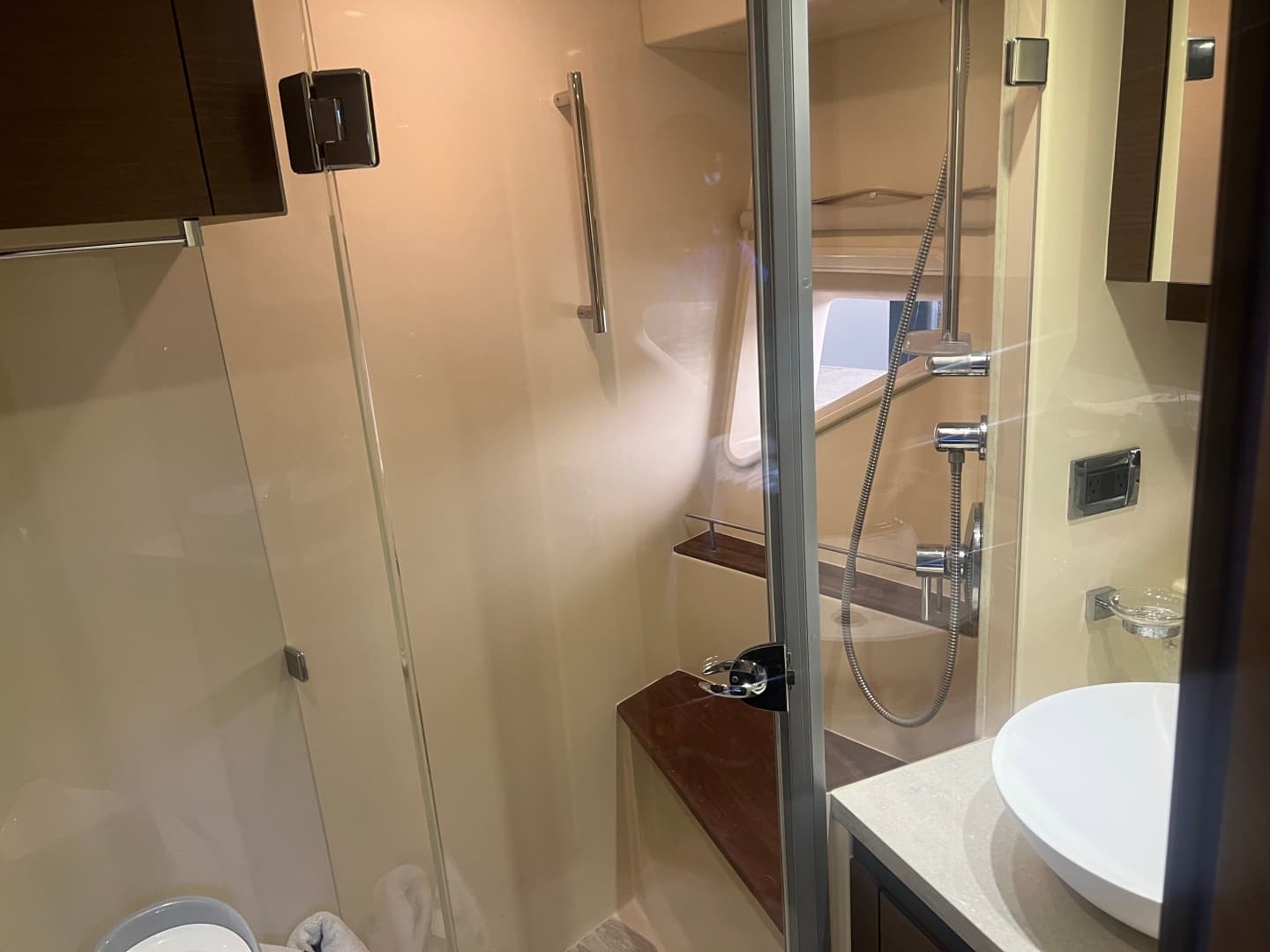 2015 Sea Ray 510 SUNDANCER - Image 22