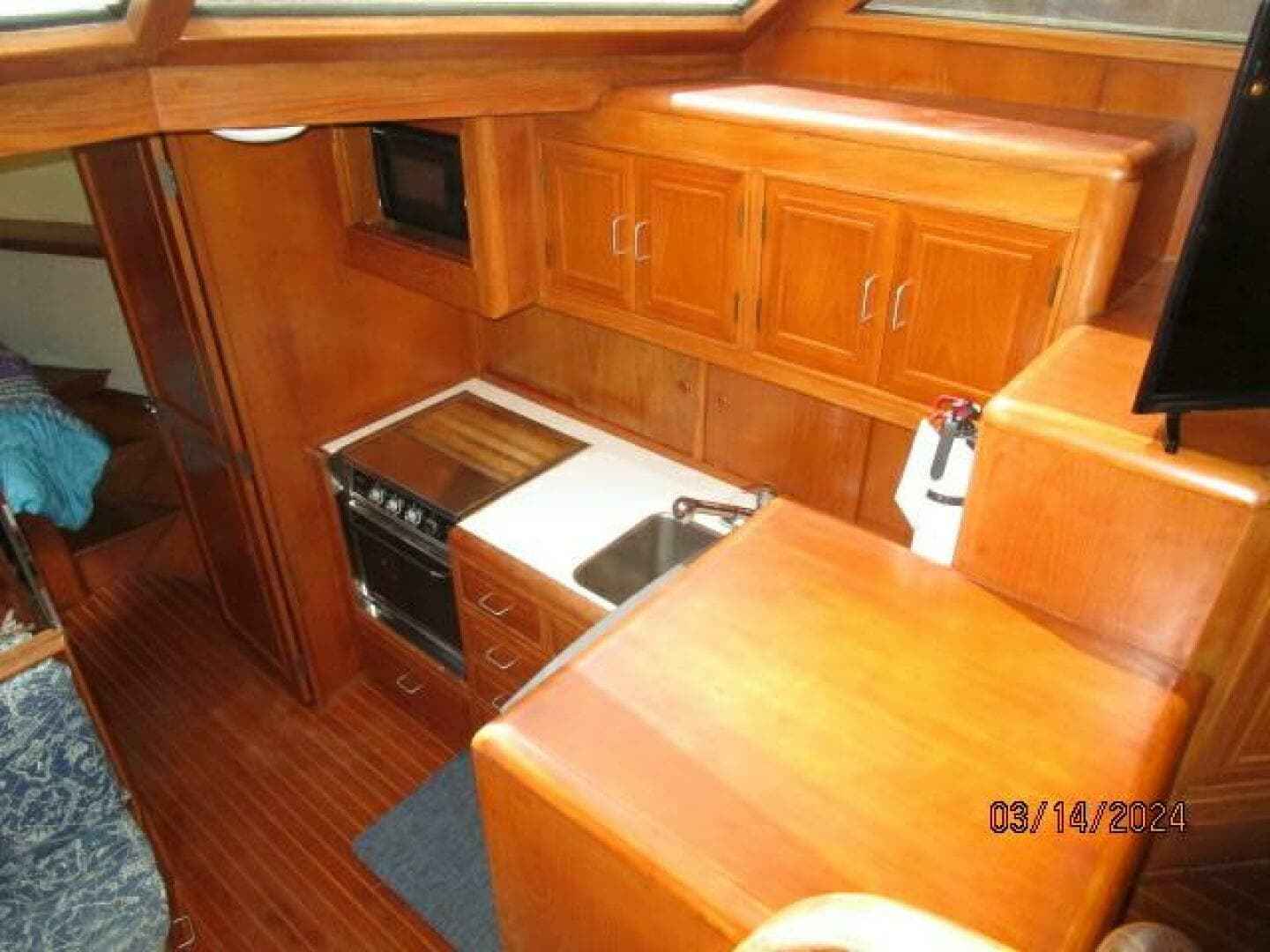 1988 Camargue Cockpit - Image 47