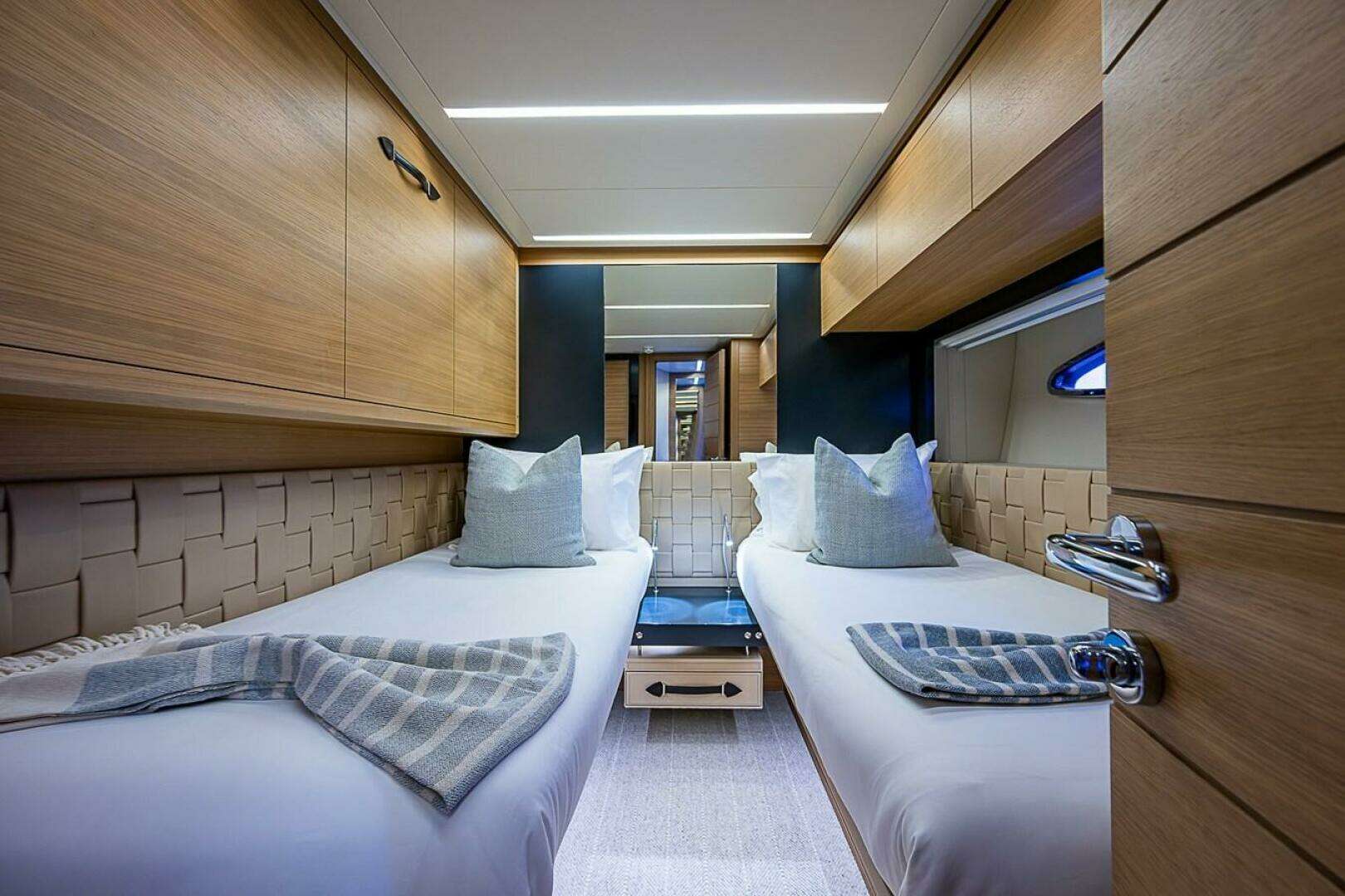 2014 Pershing Pershing 92 - Image 18