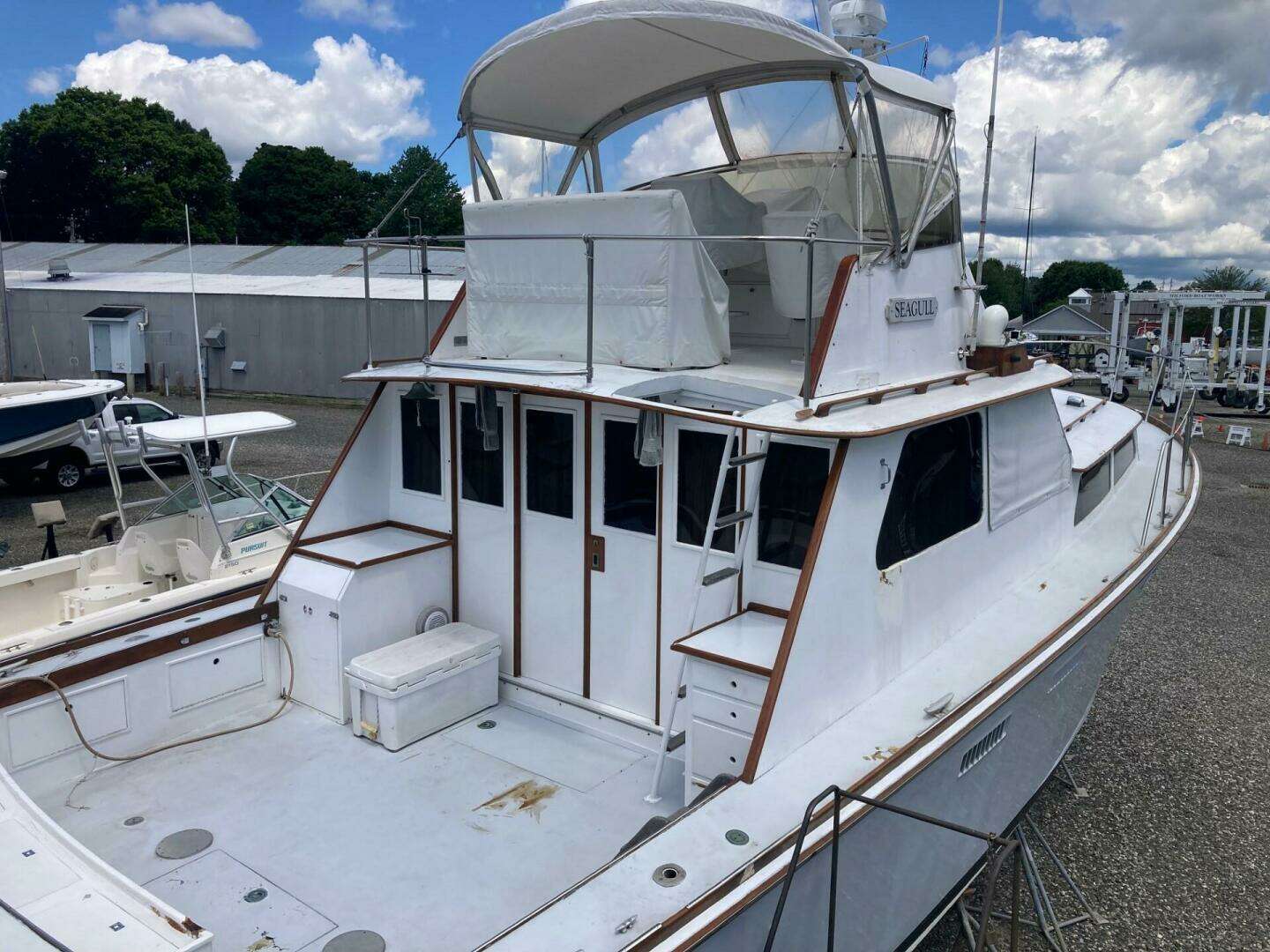 1967 Custom 42’ Flybridge Cruiser - Image 9