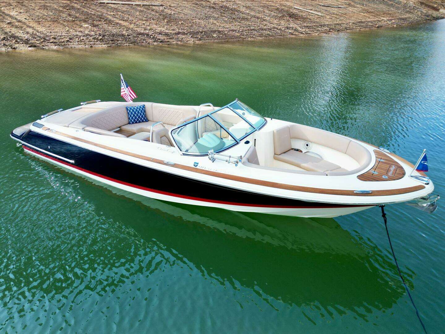 2018 Chris-Craft Launch 27 Heritage Trim Edition - Surf - Image 2