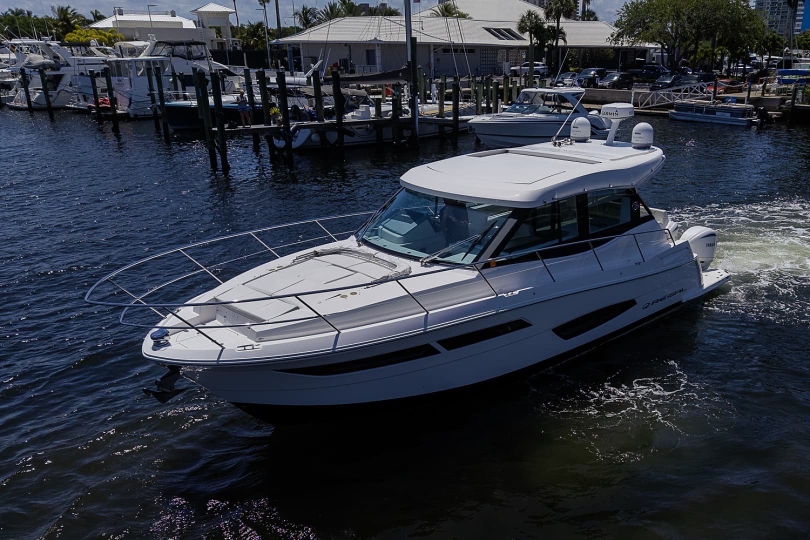 2025 Regal 38 XO - Image 47
