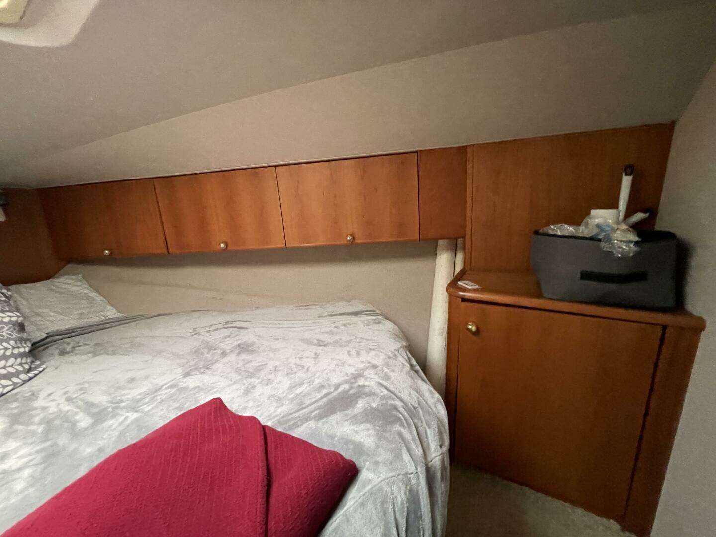 1994 Silverton 34 Motor Yacht - Image 32