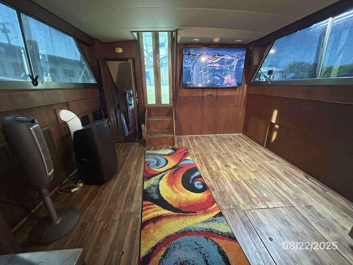 1984 Viking 44 - Image 31